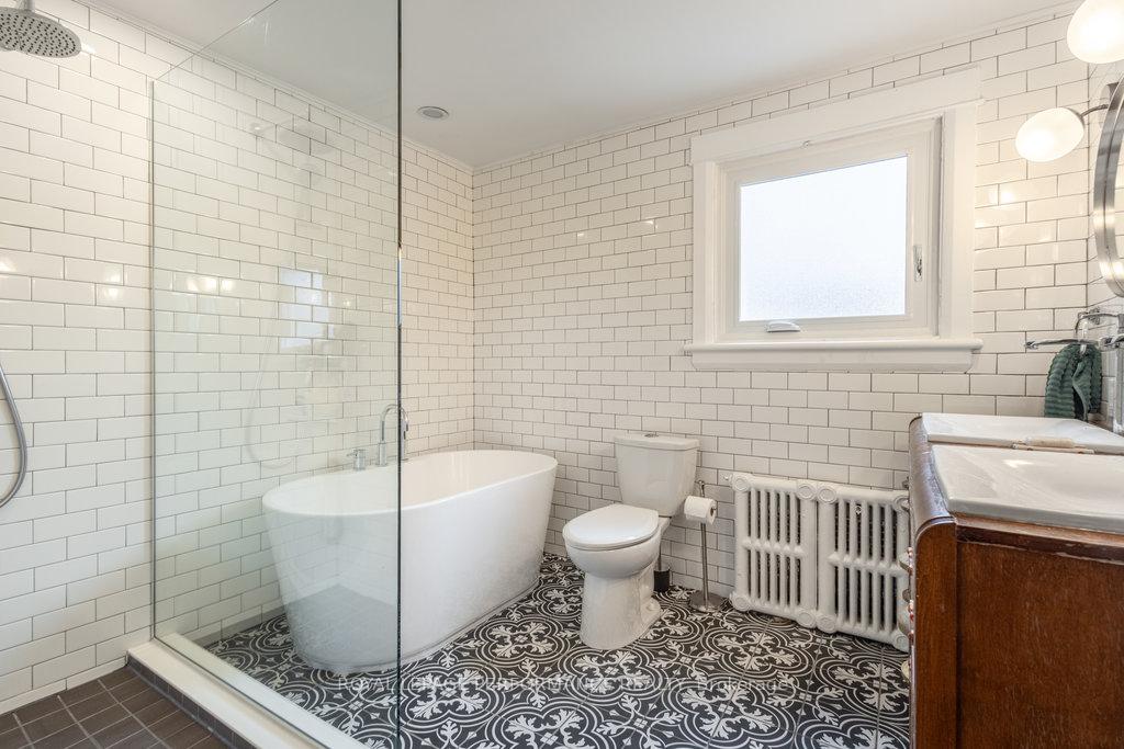 Photo 22 of 35 Acacia Avenue, Ottawa, Lindenlea — HOMEH