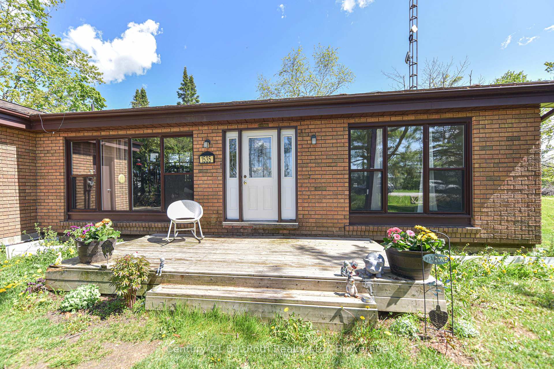 Photo 2 of 1535 15/16 Side Road E, Oro-Medonte, Rural Oro-Medonte — HOMEH