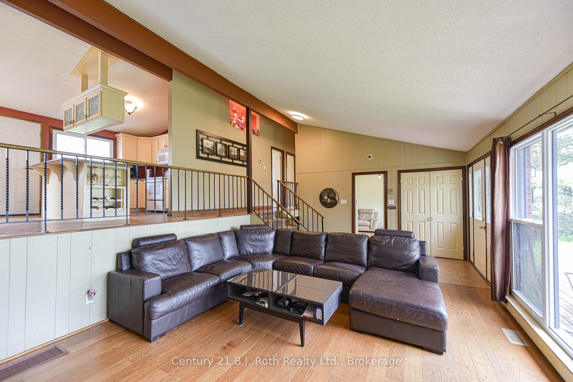 Photo 5 of 1535 15/16 Side Road E, Oro-Medonte, Rural Oro-Medonte — HOMEH