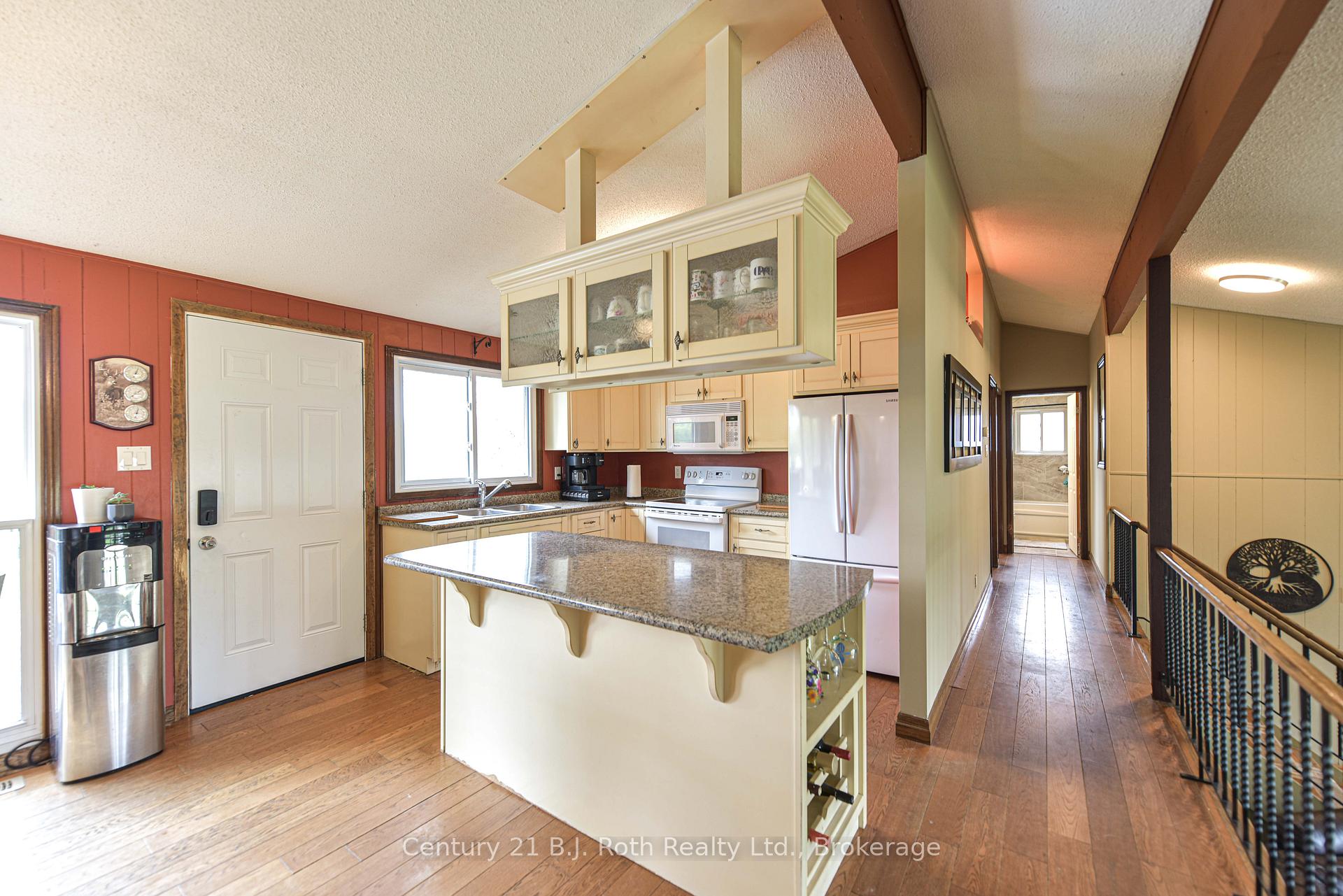 Photo 18 of 1535 15/16 Side Road E, Oro-Medonte, Rural Oro-Medonte — HOMEH