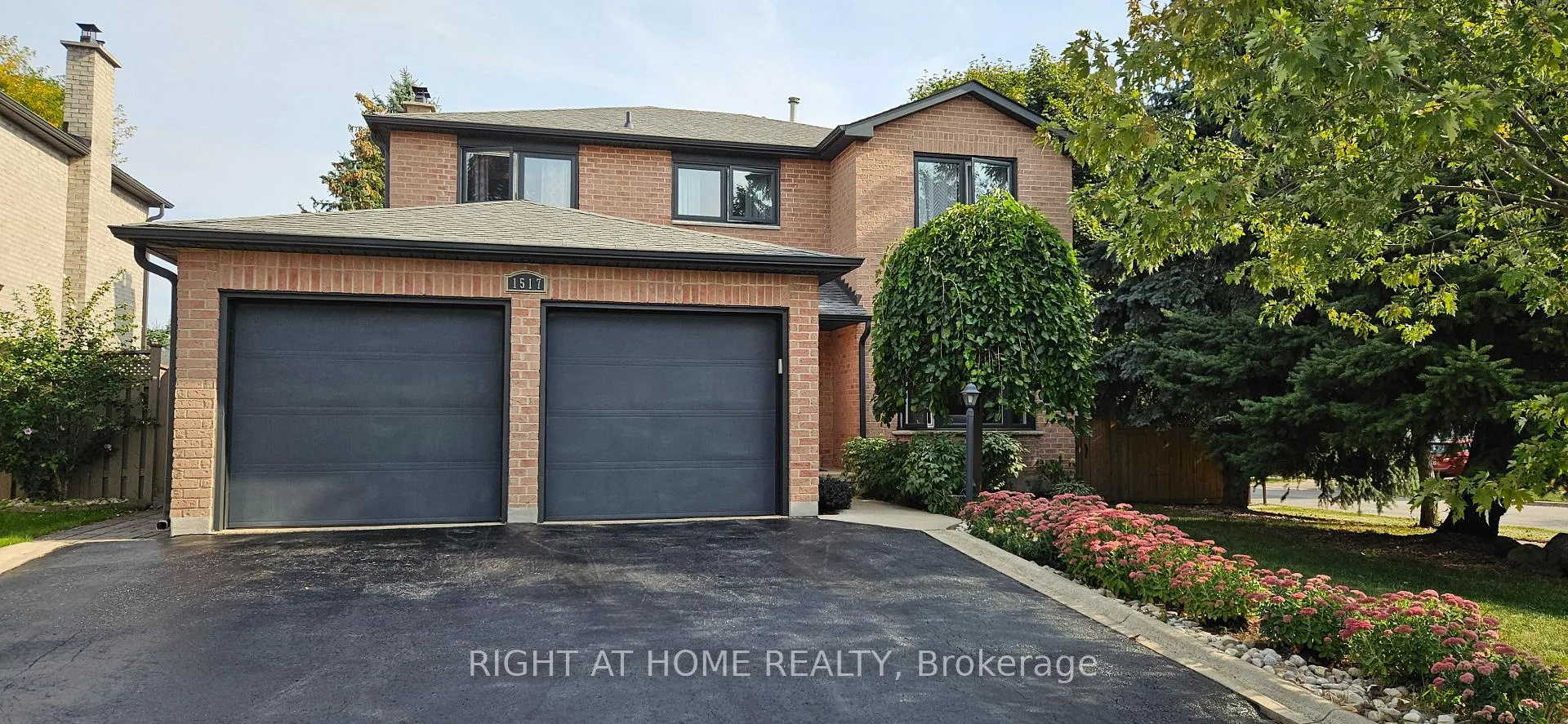 Photo 1 of 1517 Queensbury Crescent, Oakville, College Park — HOMEH