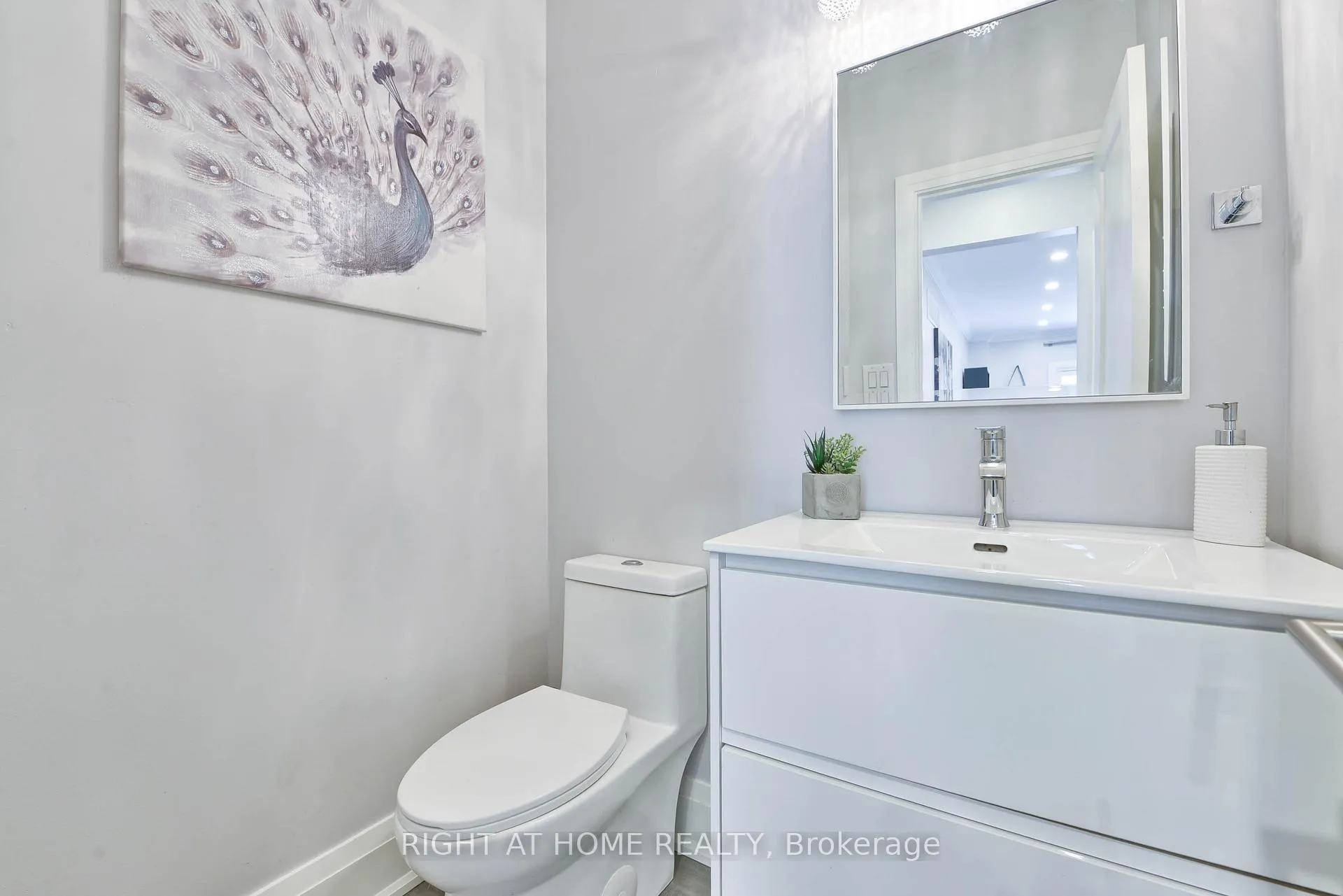 Photo 19 of 1517 Queensbury Crescent, Oakville, College Park — HOMEH