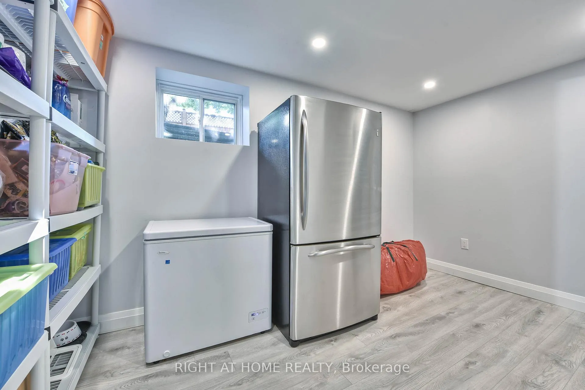 Photo 39 of 1517 Queensbury Crescent, Oakville, College Park — HOMEH