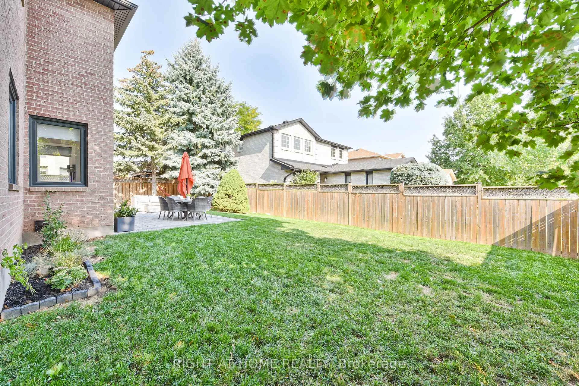 Photo 43 of 1517 Queensbury Crescent, Oakville, College Park — HOMEH
