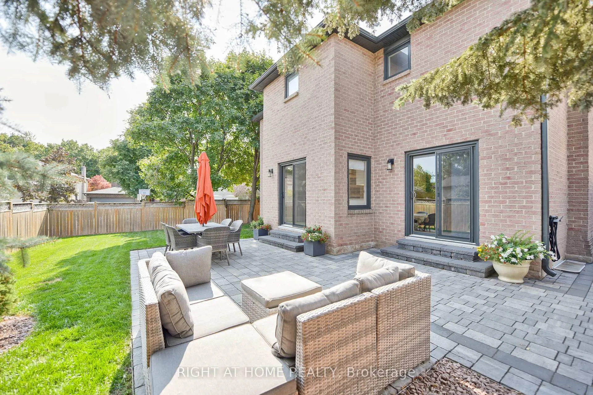 Photo 44 of 1517 Queensbury Crescent, Oakville, College Park — HOMEH