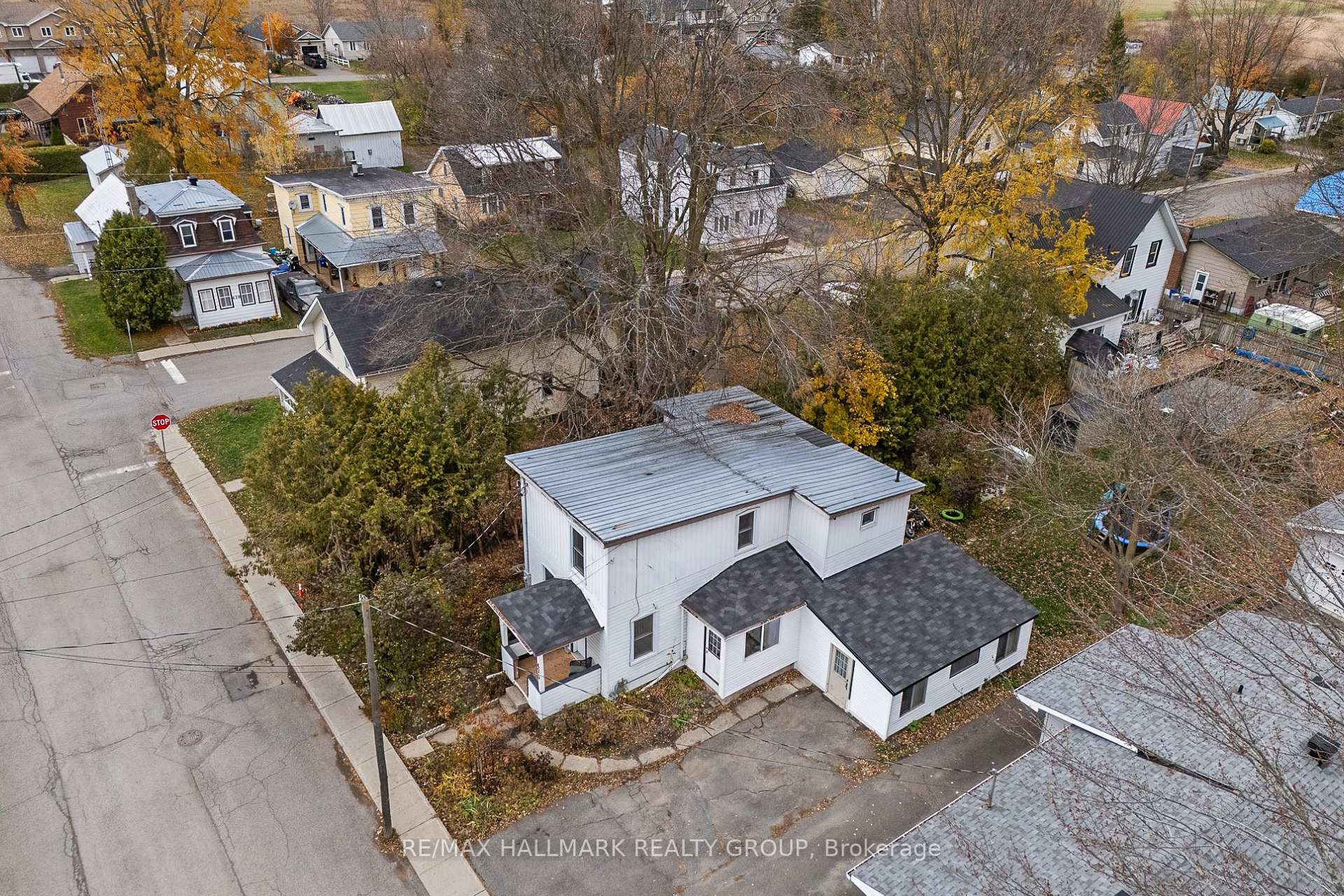 Photo 1 of 475 Centre Street, North Dundas, Winchester — HOMEH