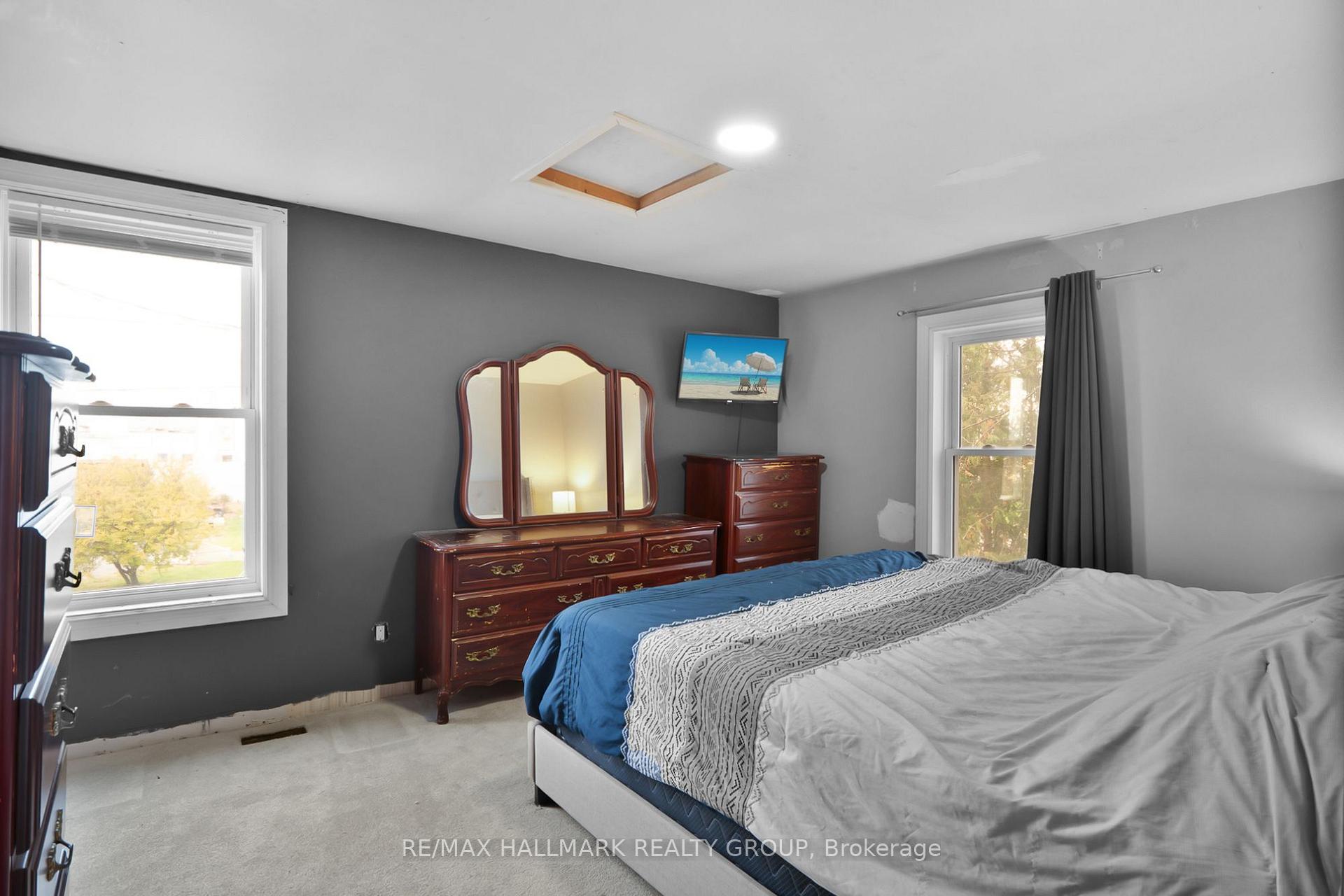 Photo 12 of 475 Centre Street, North Dundas, Winchester — HOMEH