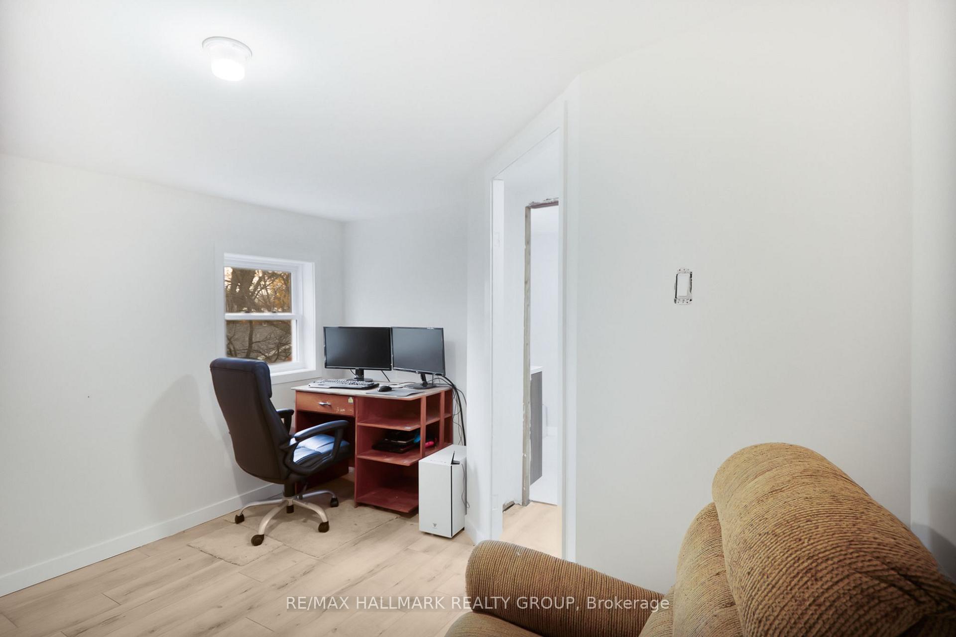 Photo 16 of 475 Centre Street, North Dundas, Winchester — HOMEH