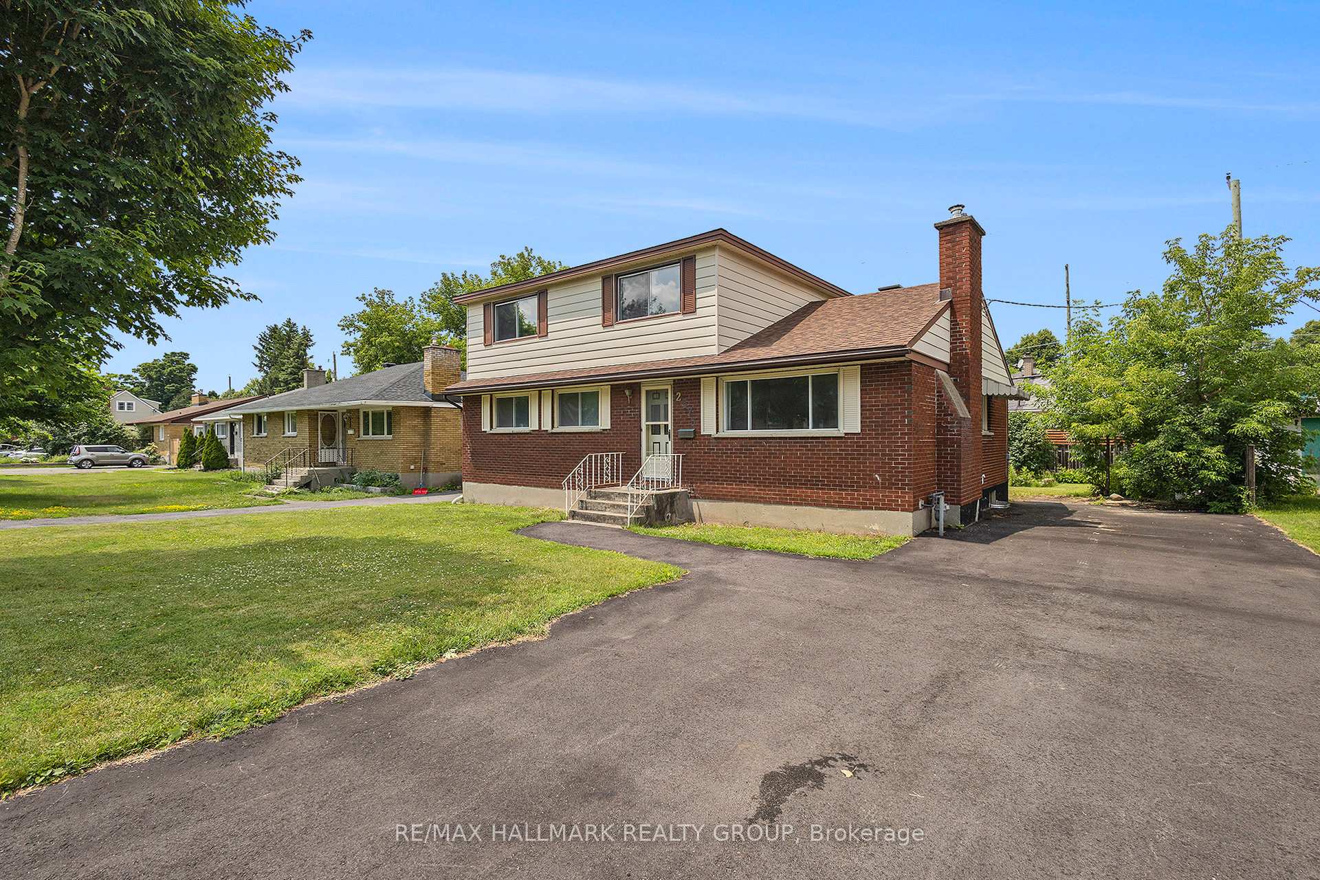 Photo 4 of 2375 Cheshire Road, Ottawa, Parkway Park — HOMEH