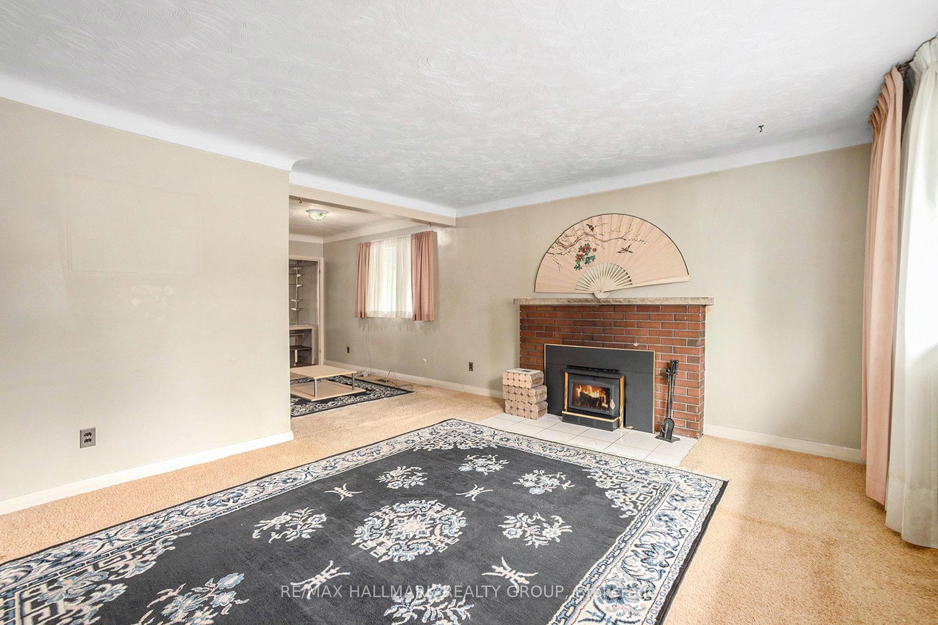 Photo 7 of 2375 Cheshire Road, Ottawa, Parkway Park — HOMEH