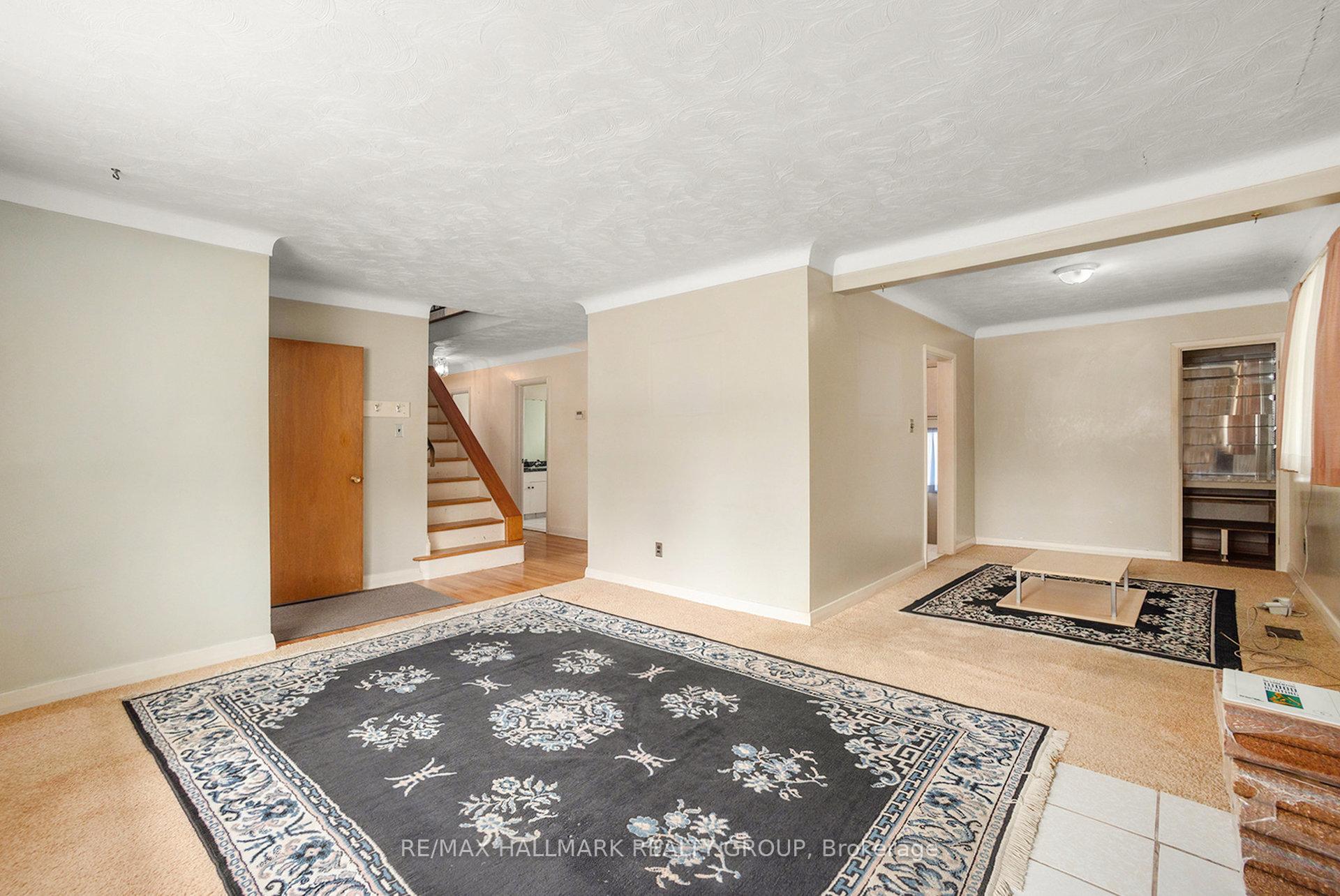 Photo 8 of 2375 Cheshire Road, Ottawa, Parkway Park — HOMEH