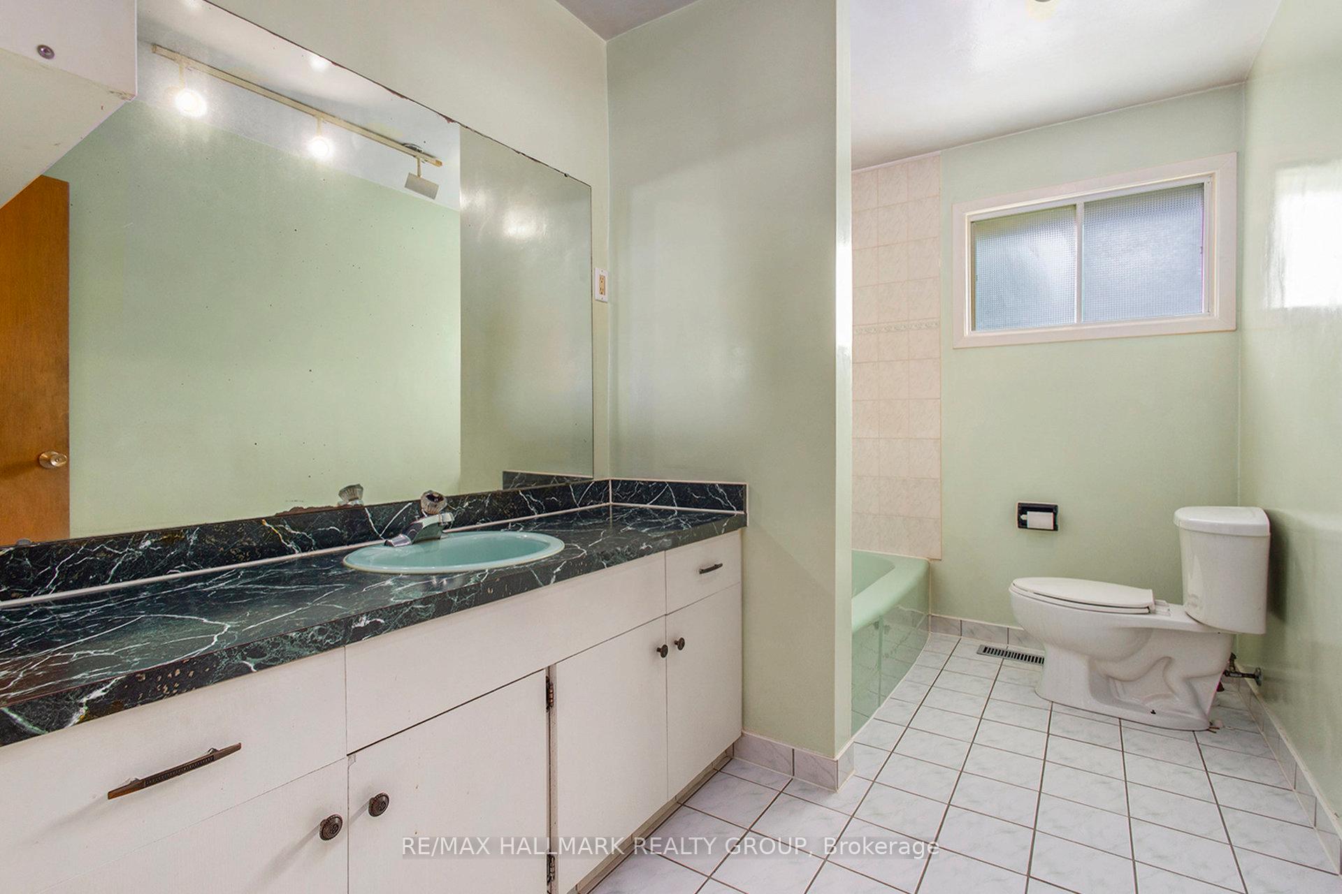 Photo 17 of 2375 Cheshire Road, Ottawa, Parkway Park — HOMEH