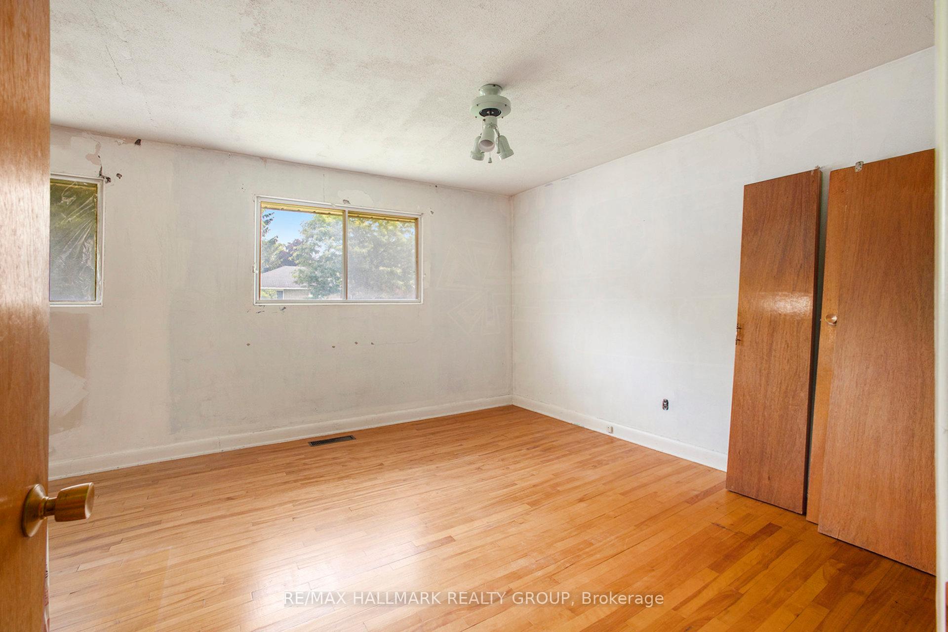 Photo 18 of 2375 Cheshire Road, Ottawa, Parkway Park — HOMEH