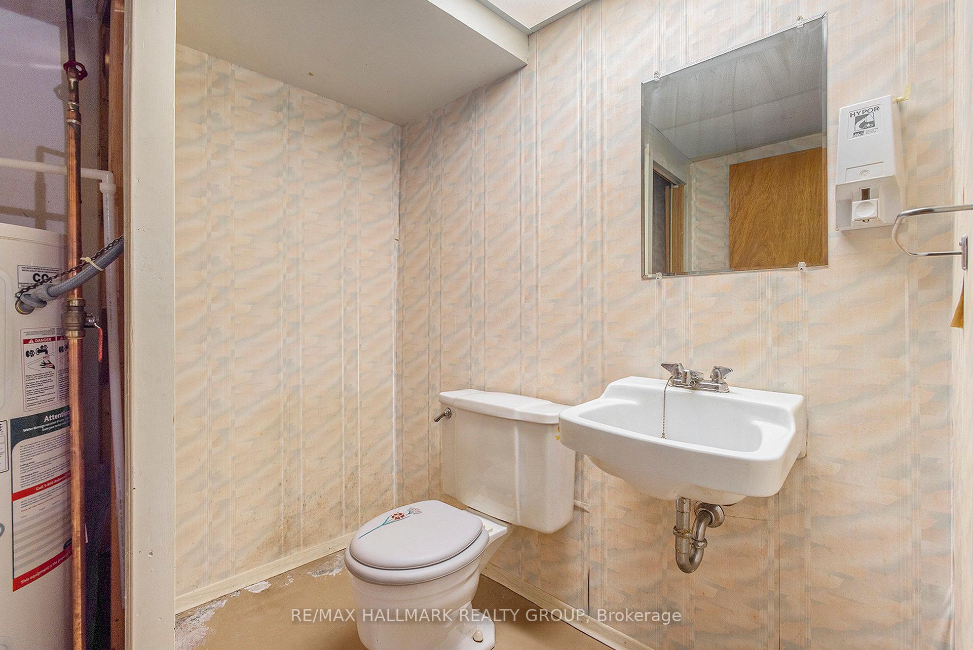 Photo 32 of 2375 Cheshire Road, Ottawa, Parkway Park — HOMEH