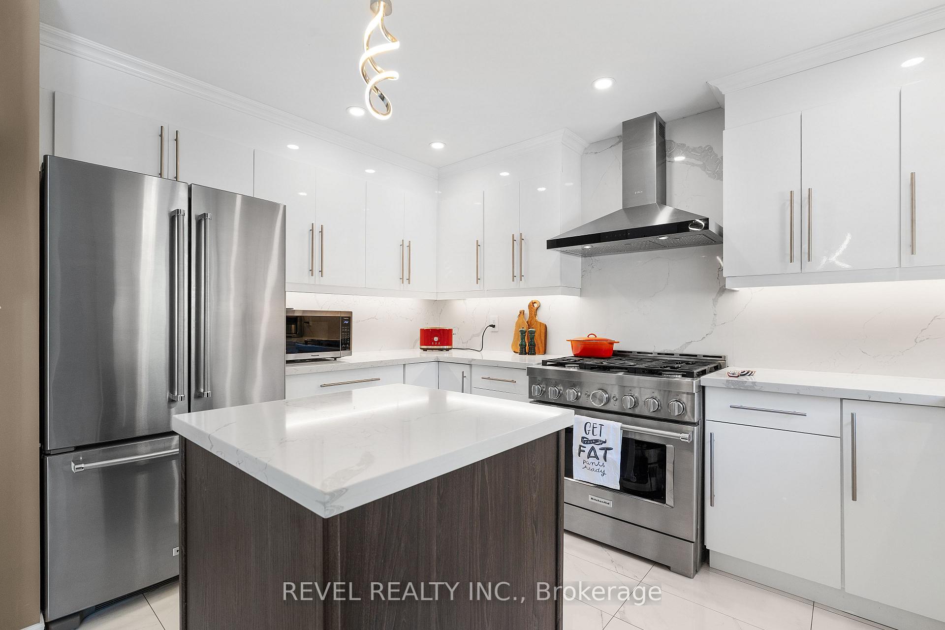 Photo 13 of 17 Michaela Crescent, Pelham, Fonthill — HOMEH