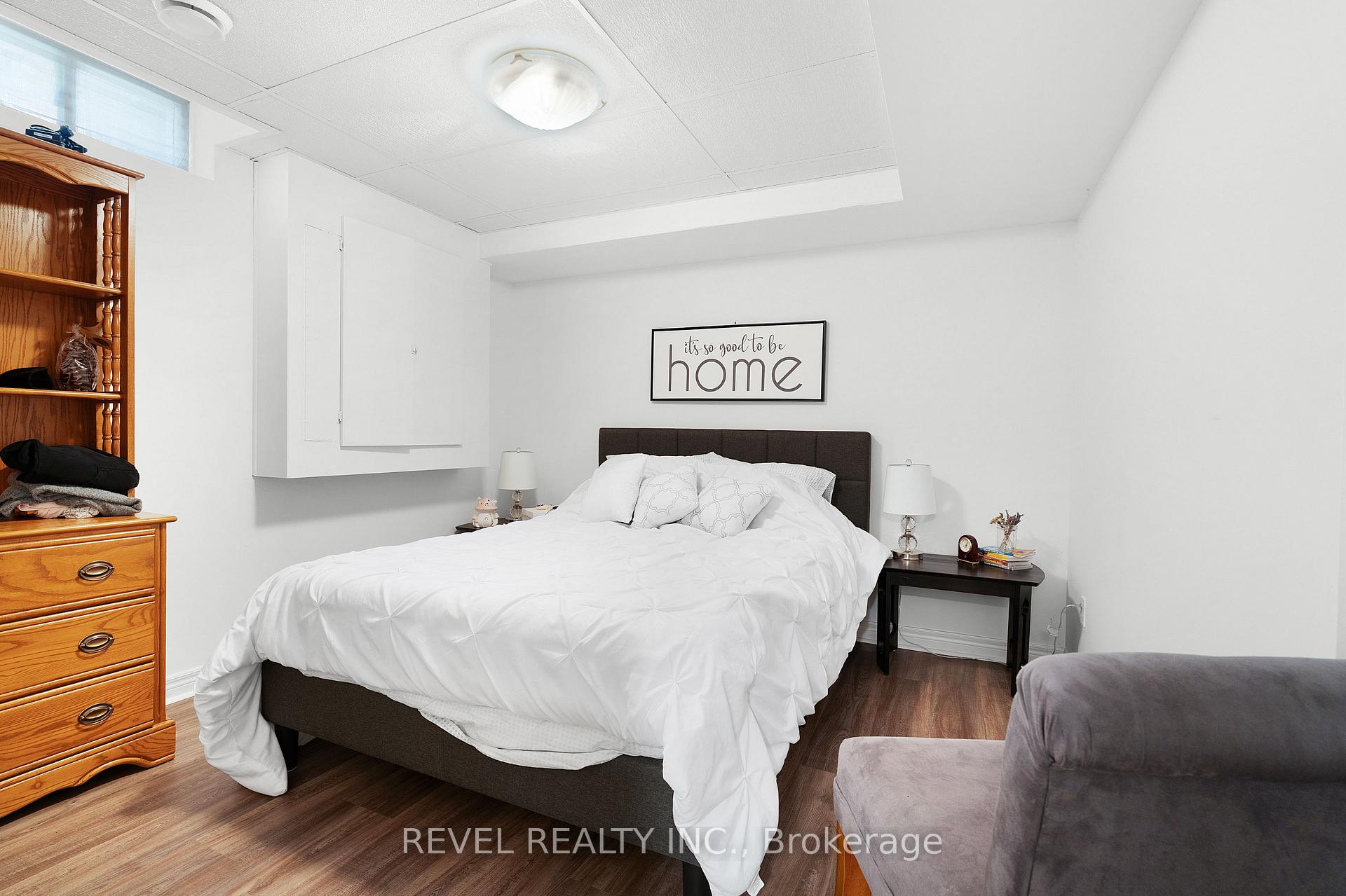 Photo 32 of 17 Michaela Crescent, Pelham, Fonthill — HOMEH