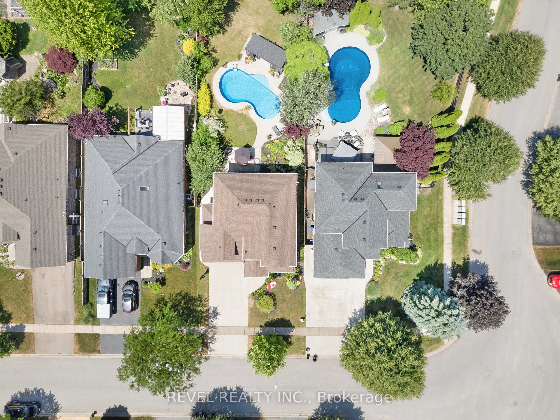 Photo 41 of 17 Michaela Crescent, Pelham, Fonthill — HOMEH