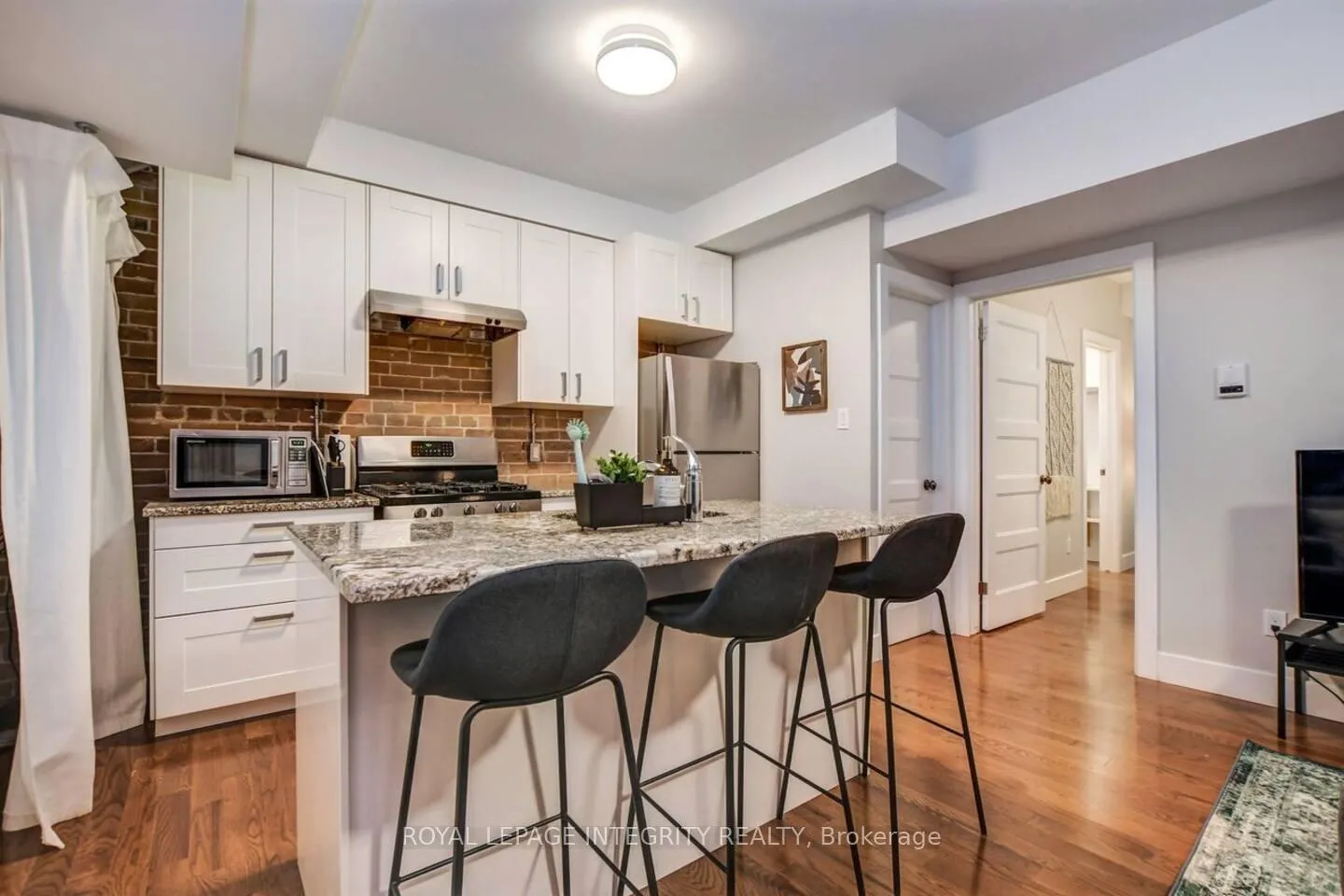 Photo 8 of 222 Argyle Avenue, Ottawa, Ottawa Centre — HOMEH