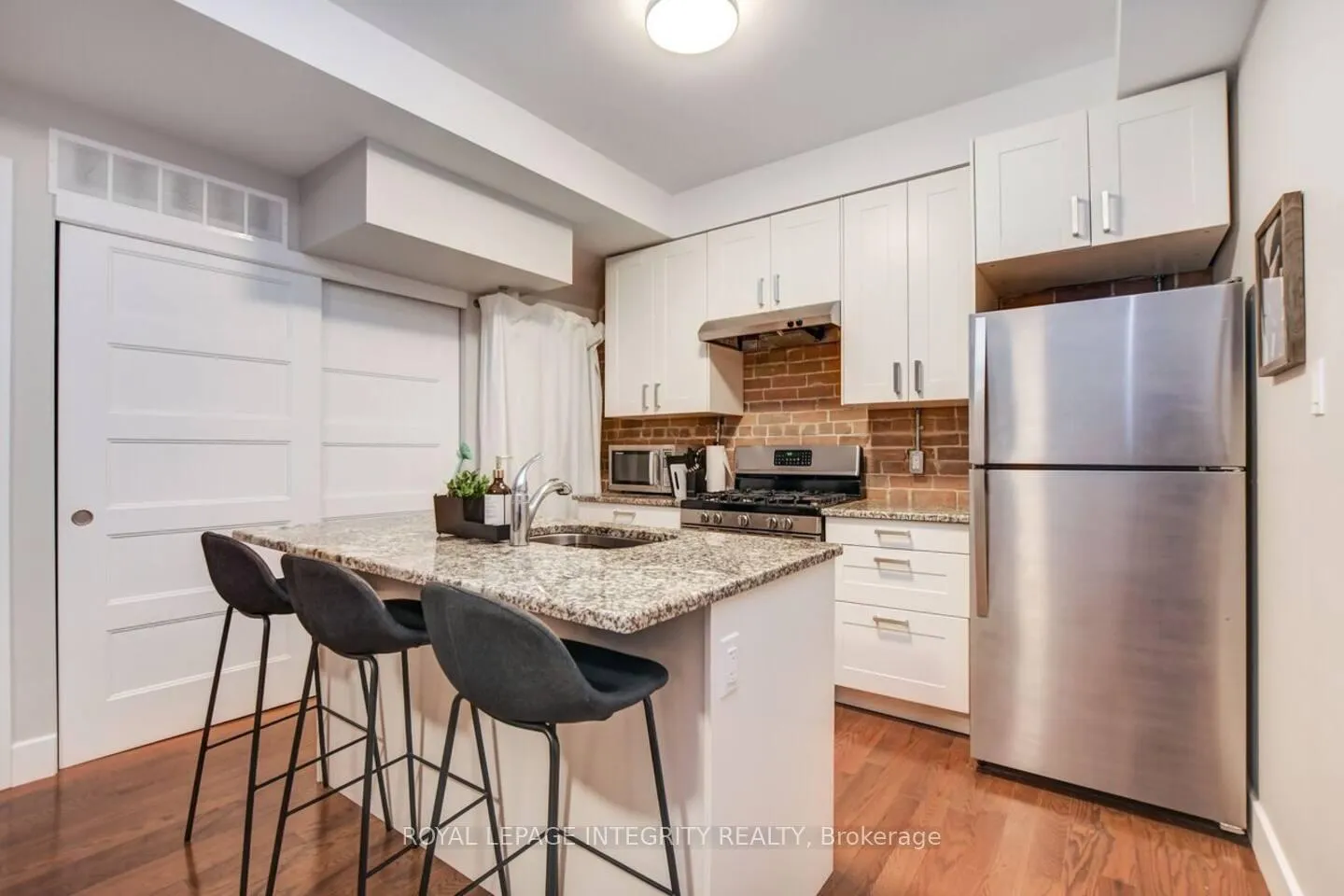 Photo 10 of 222 Argyle Avenue, Ottawa, Ottawa Centre — HOMEH
