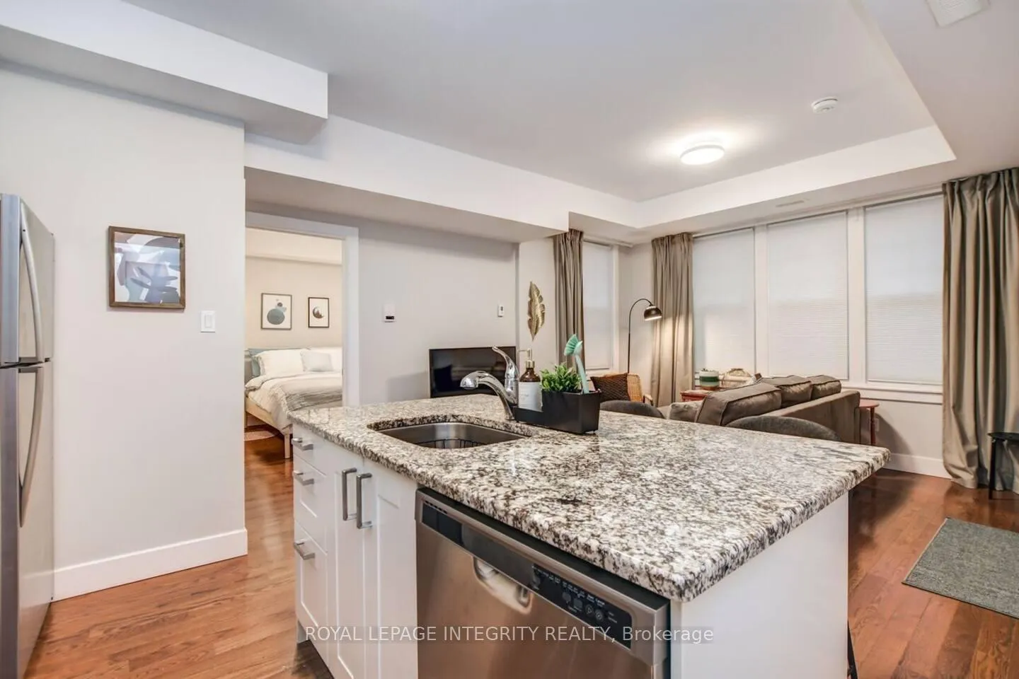 Photo 12 of 222 Argyle Avenue, Ottawa, Ottawa Centre — HOMEH