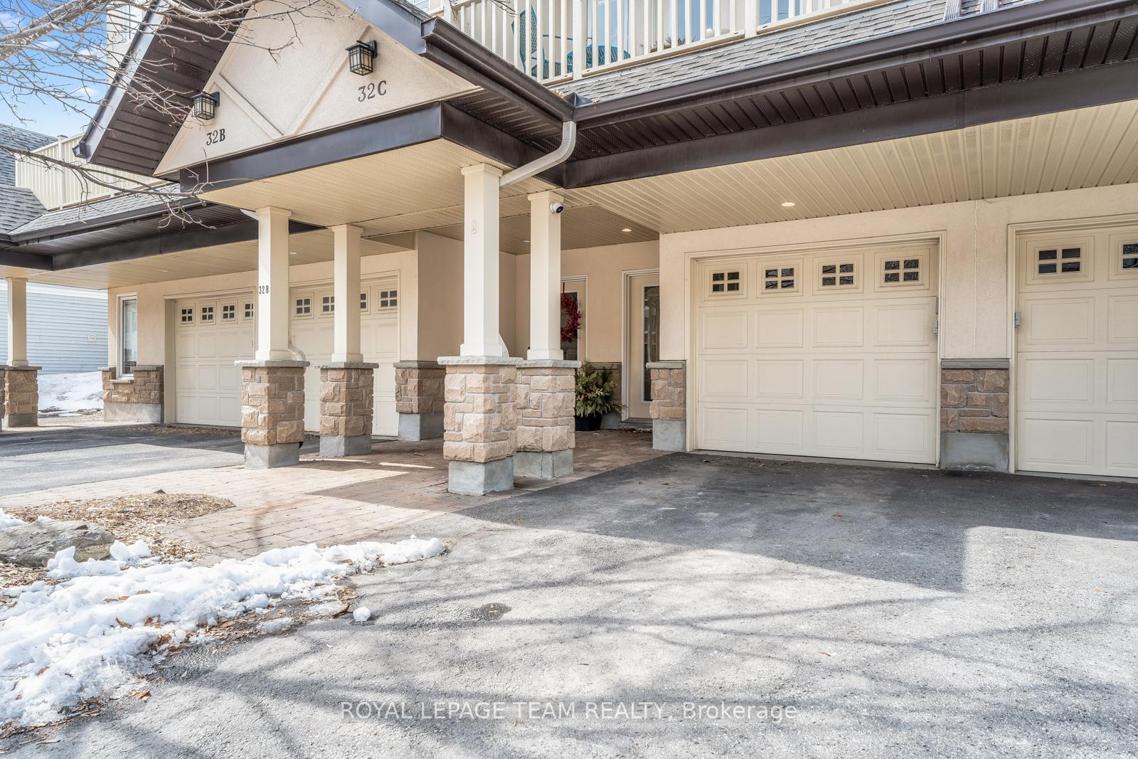 Photo 3 of 32C Douglas Avenue, Ottawa, Lindenlea — HOMEH