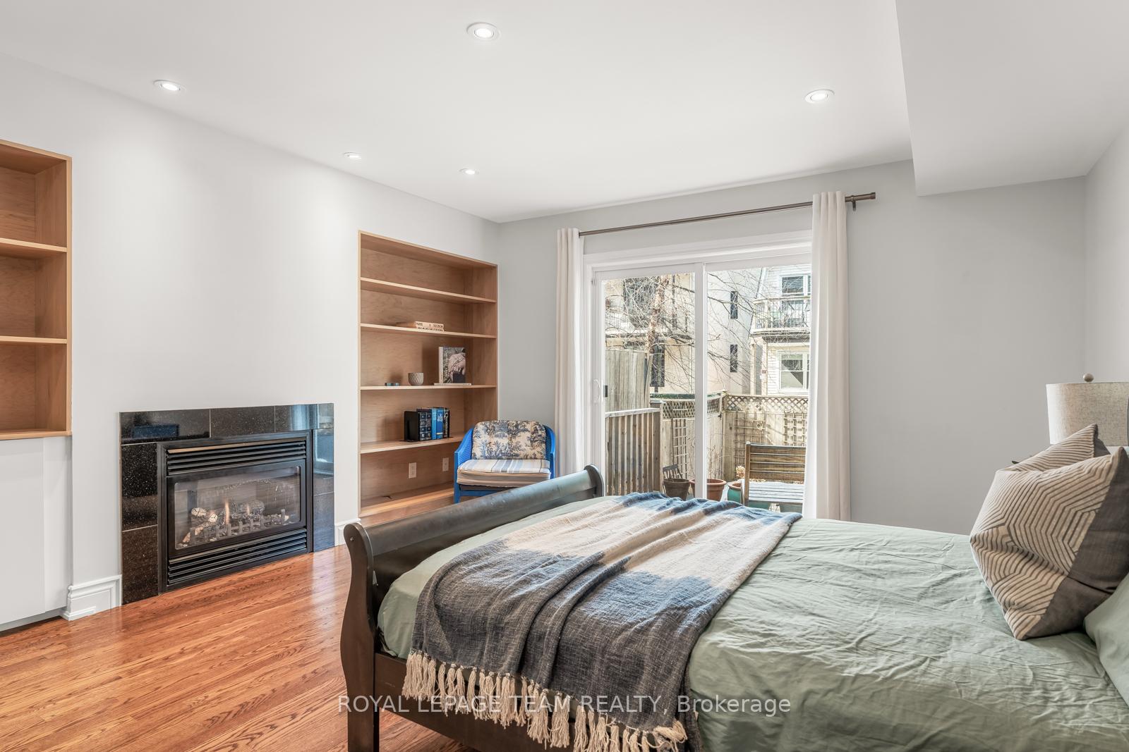 Photo 8 of 32C Douglas Avenue, Ottawa, Lindenlea — HOMEH