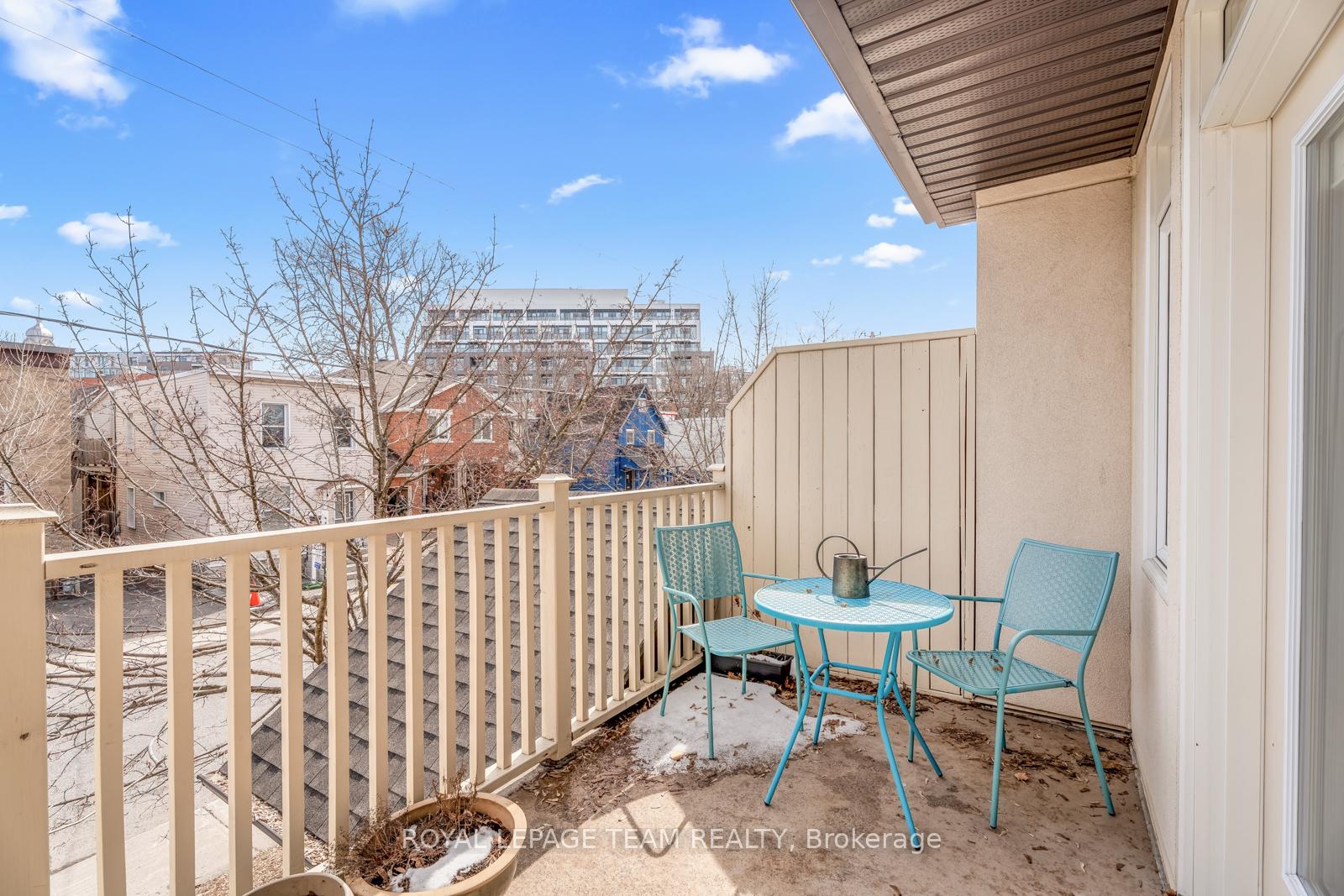 Photo 24 of 32C Douglas Avenue, Ottawa, Lindenlea — HOMEH
