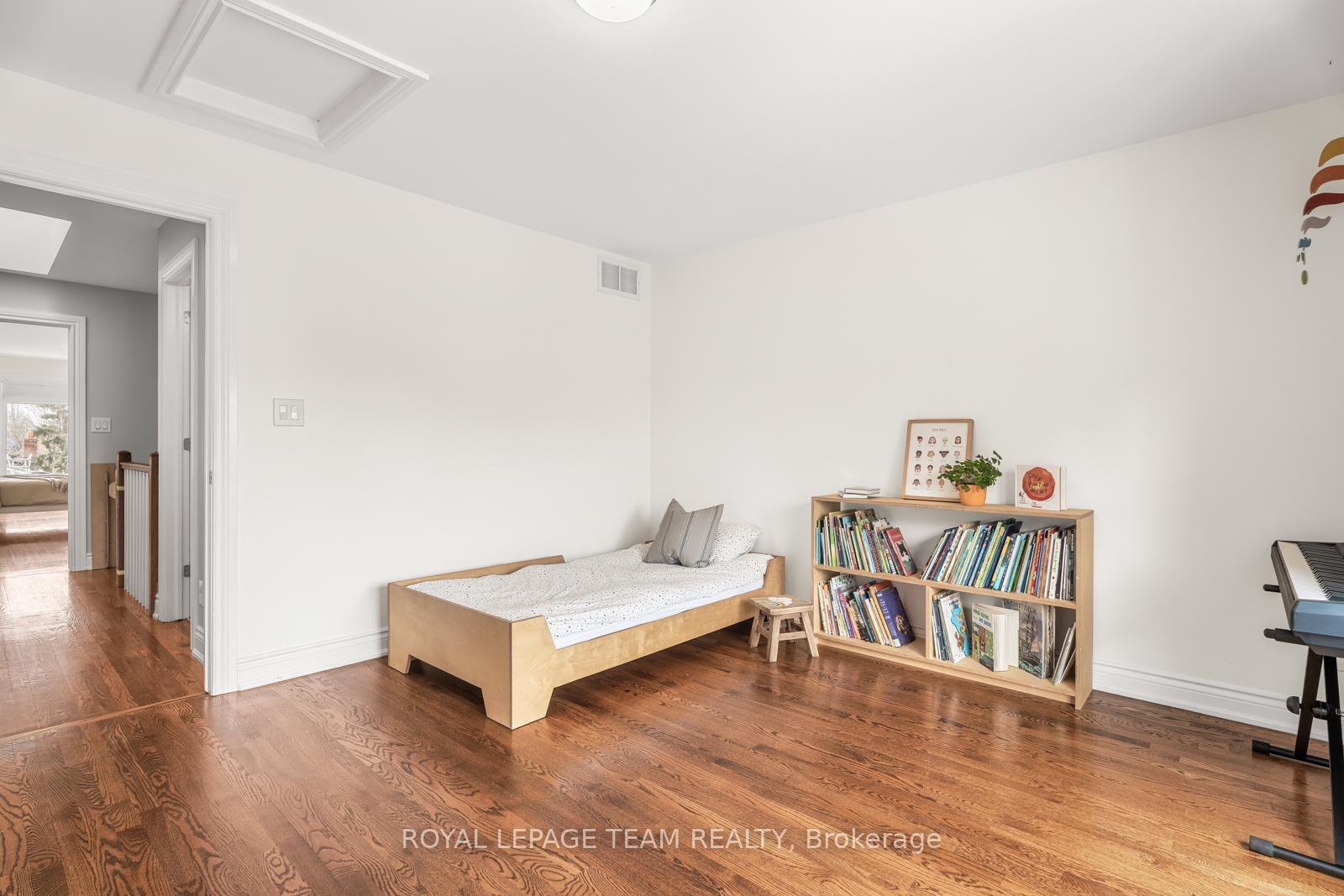 Photo 30 of 32C Douglas Avenue, Ottawa, Lindenlea — HOMEH