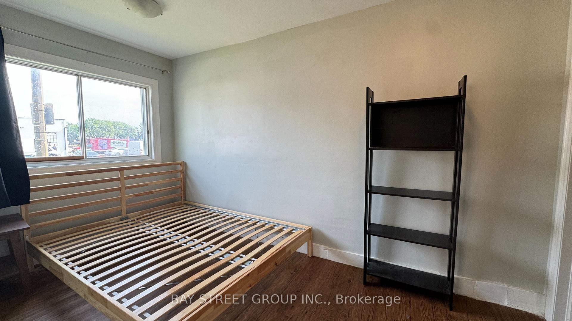 Photo 3 of 4738 Huron Street, Niagara Falls, Downtown — HOMEH