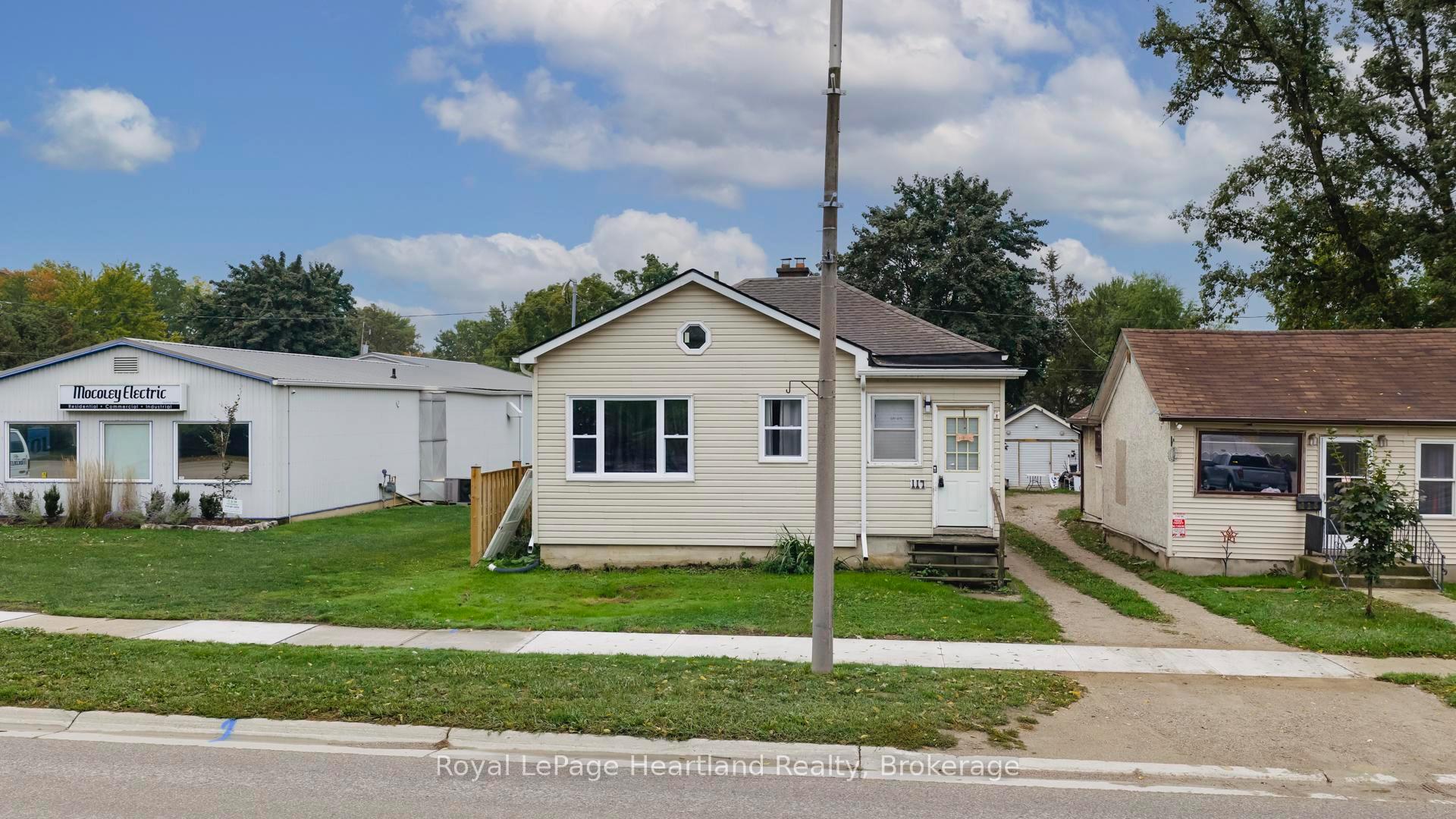 Photo 42 of 117 Main Street, North Middlesex, Alisa Craig — HOMEH