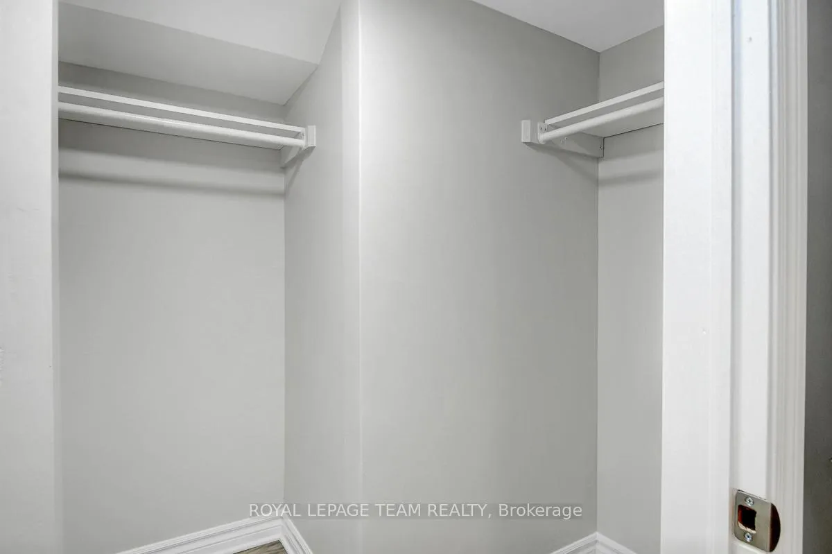 Photo 17 of Unit 3, 775 Trojan Avenue, Ottawa, Castle Heights/Rideau High — HOMEH