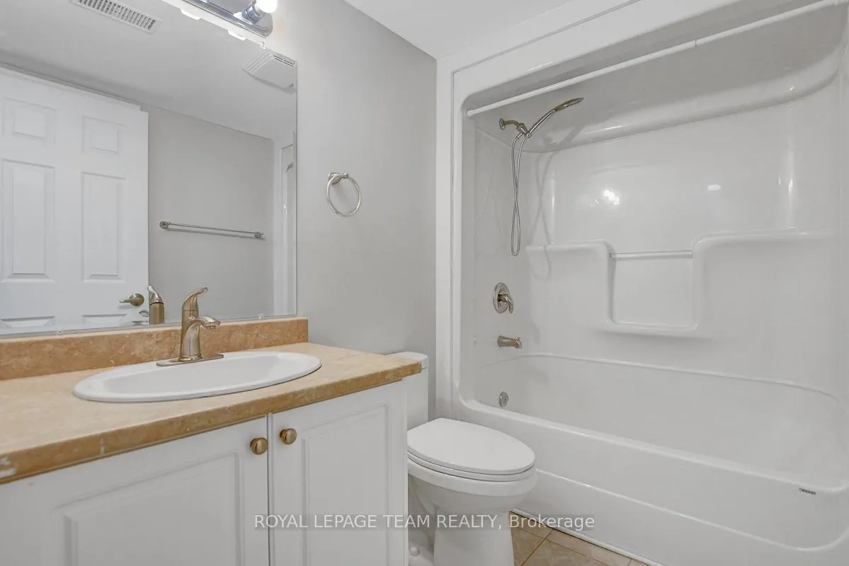 Photo 21 of Unit 3, 775 Trojan Avenue, Ottawa, Castle Heights/Rideau High — HOMEH