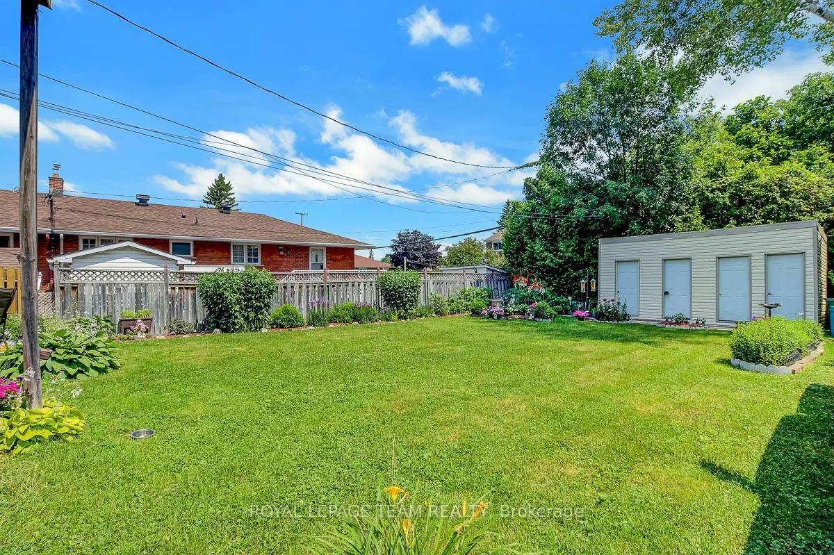 Photo 22 of Unit 3, 775 Trojan Avenue, Ottawa, Castle Heights/Rideau High — HOMEH