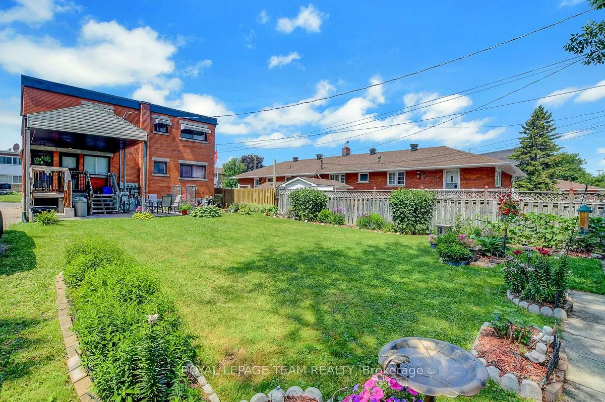 Photo 24 of Unit 3, 775 Trojan Avenue, Ottawa, Castle Heights/Rideau High — HOMEH