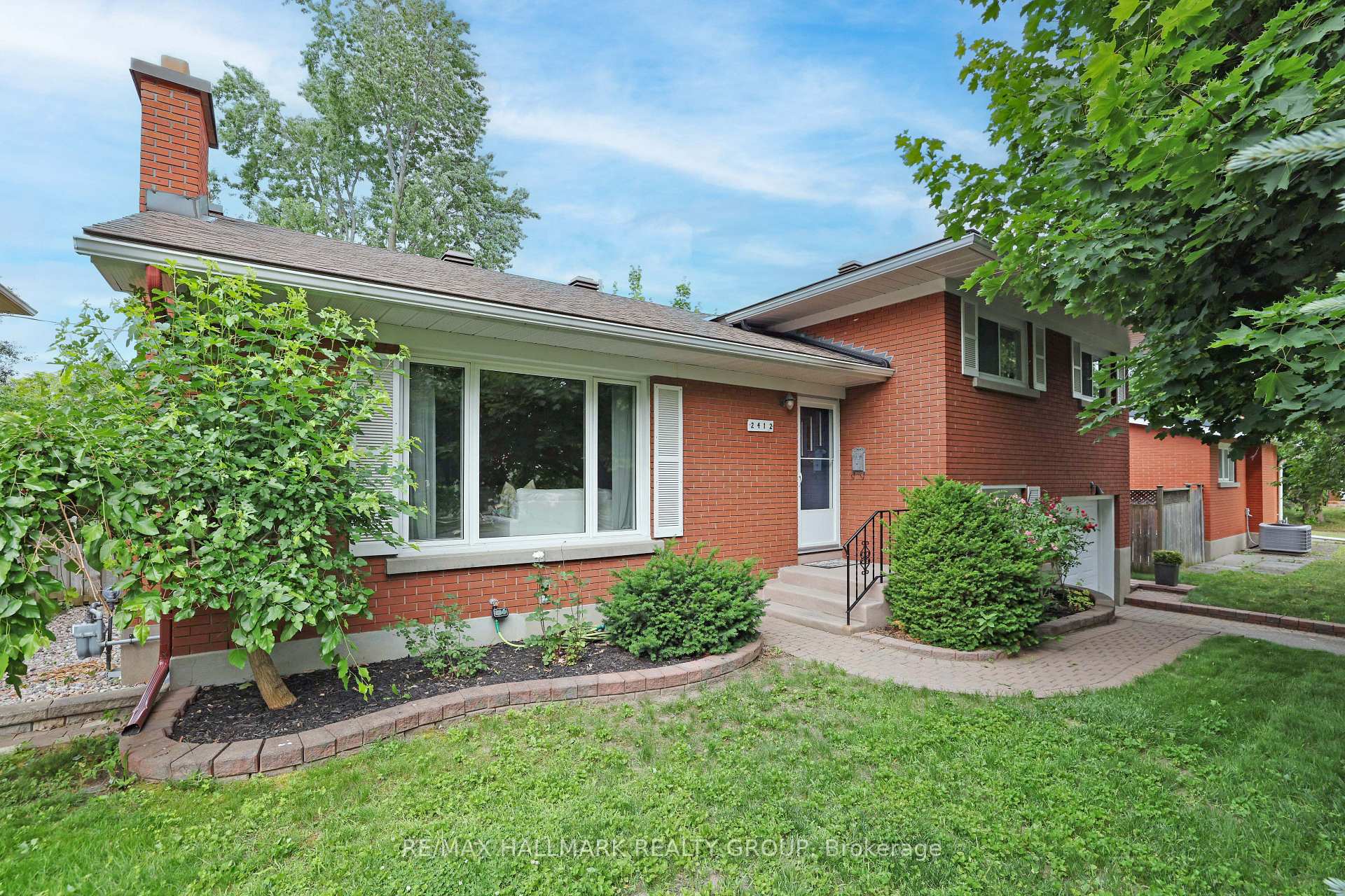 Photo 1 of 2412 Malone Crescent, Ottawa, Queensway Terrace South/Ridgeview — HOMEH
