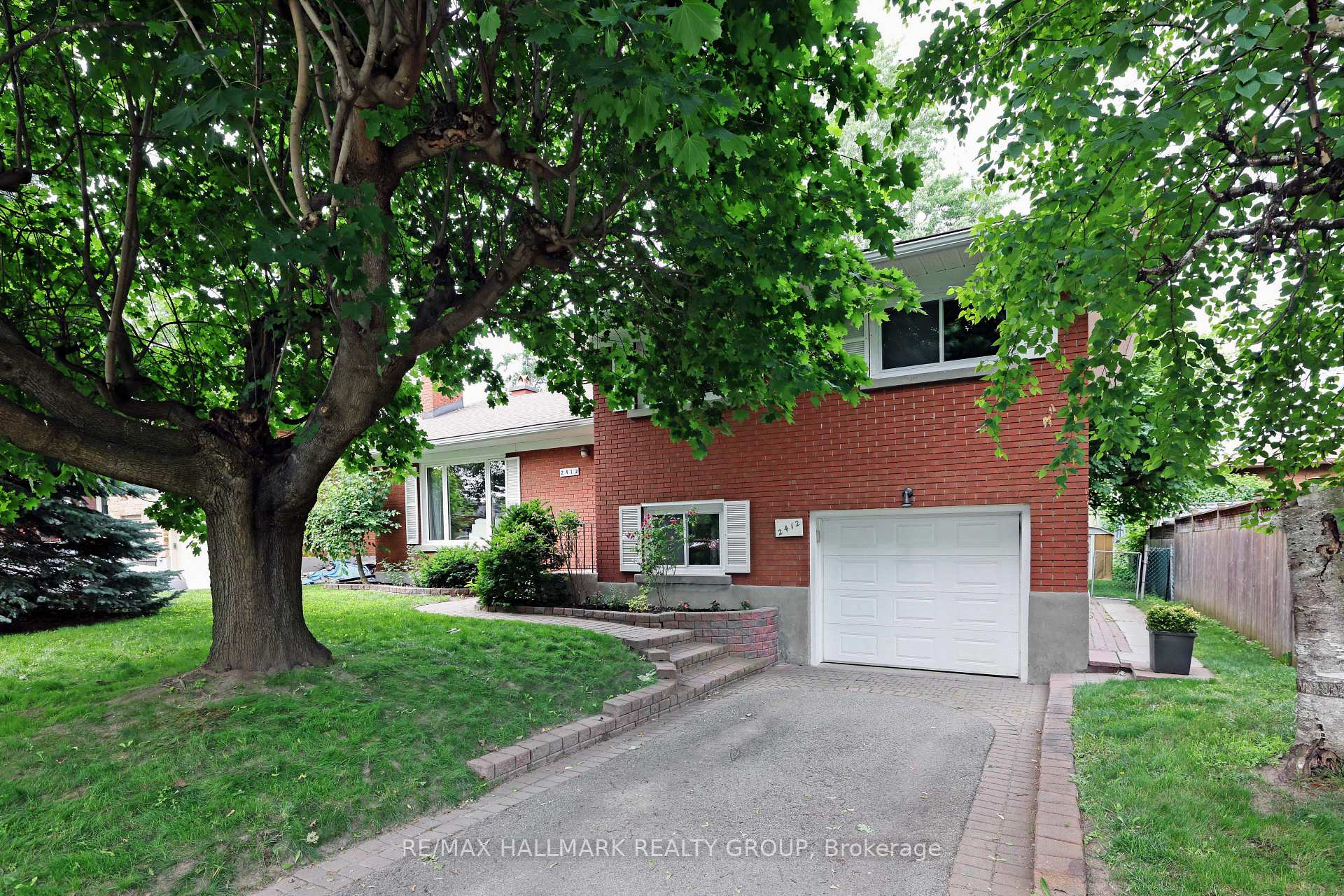 Photo 2 of 2412 Malone Crescent, Ottawa, Queensway Terrace South/Ridgeview — HOMEH