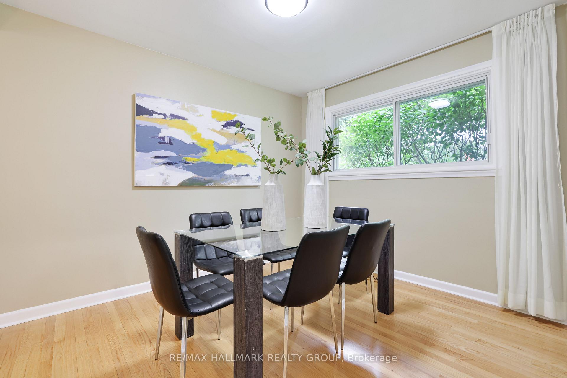Photo 10 of 2412 Malone Crescent, Ottawa, Queensway Terrace South/Ridgeview — HOMEH