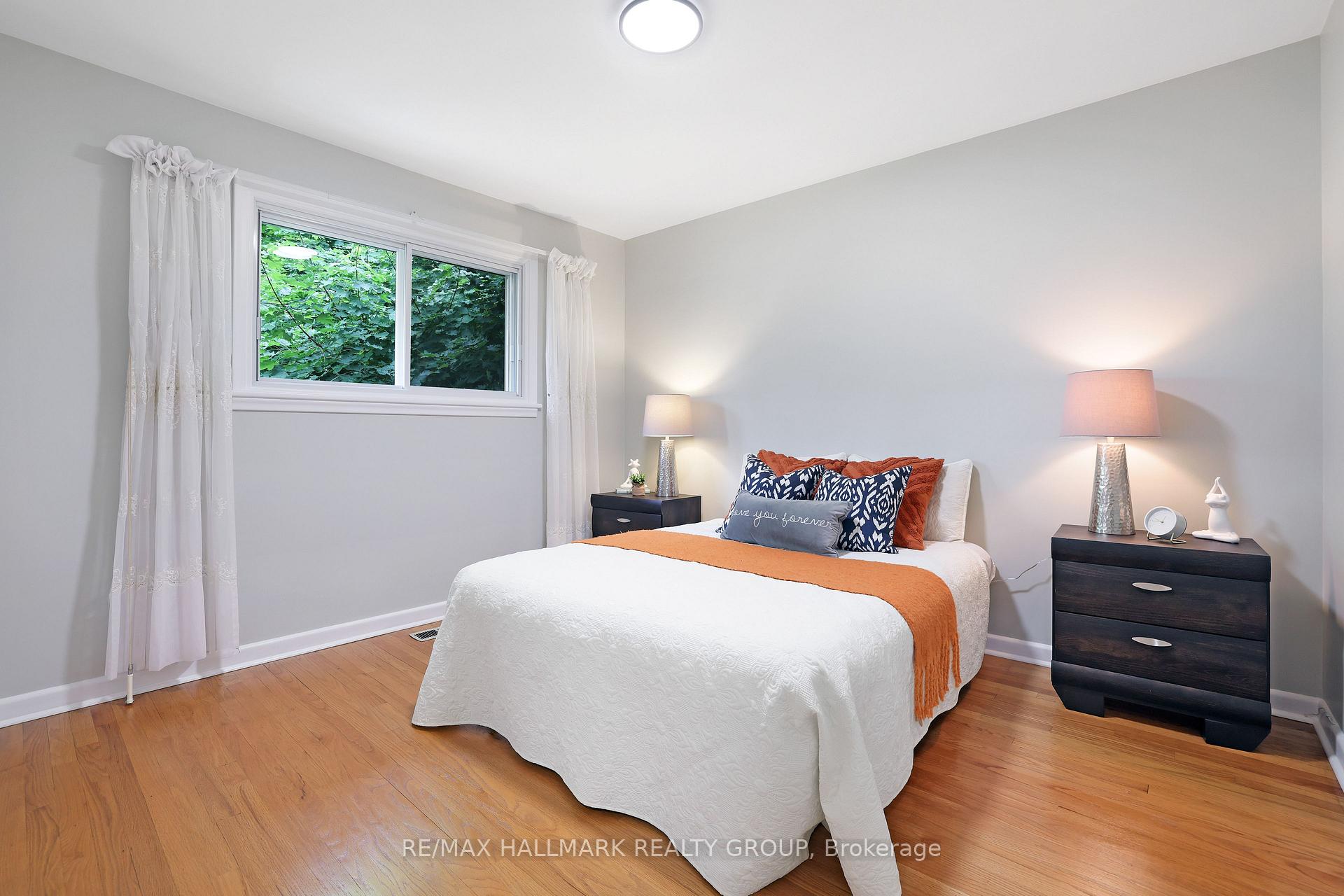 Photo 17 of 2412 Malone Crescent, Ottawa, Queensway Terrace South/Ridgeview — HOMEH