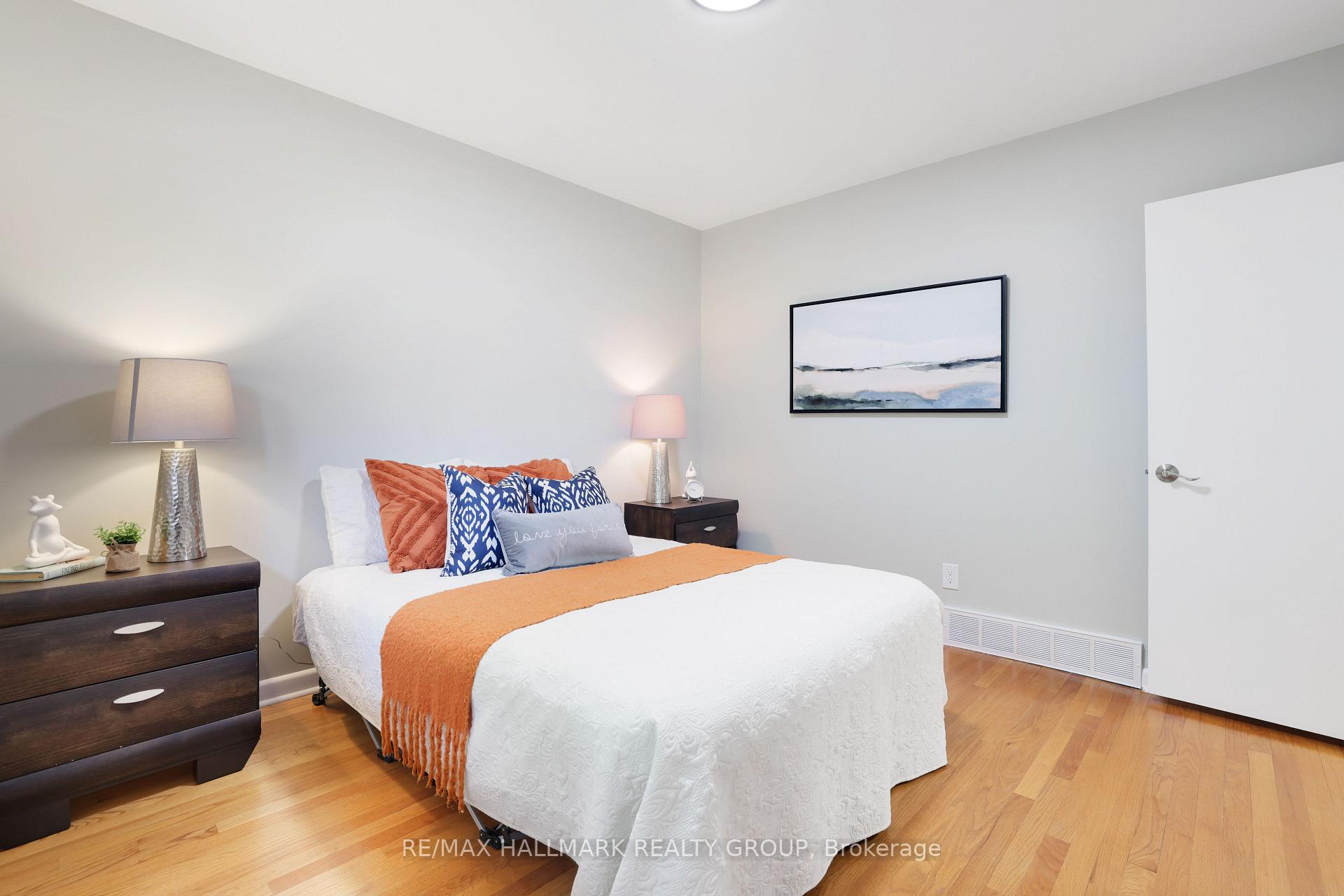Photo 18 of 2412 Malone Crescent, Ottawa, Queensway Terrace South/Ridgeview — HOMEH