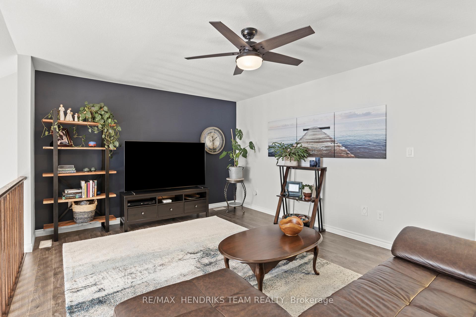 Photo 13 of 64 Abbott Place, Pelham, Fonthill — HOMEH