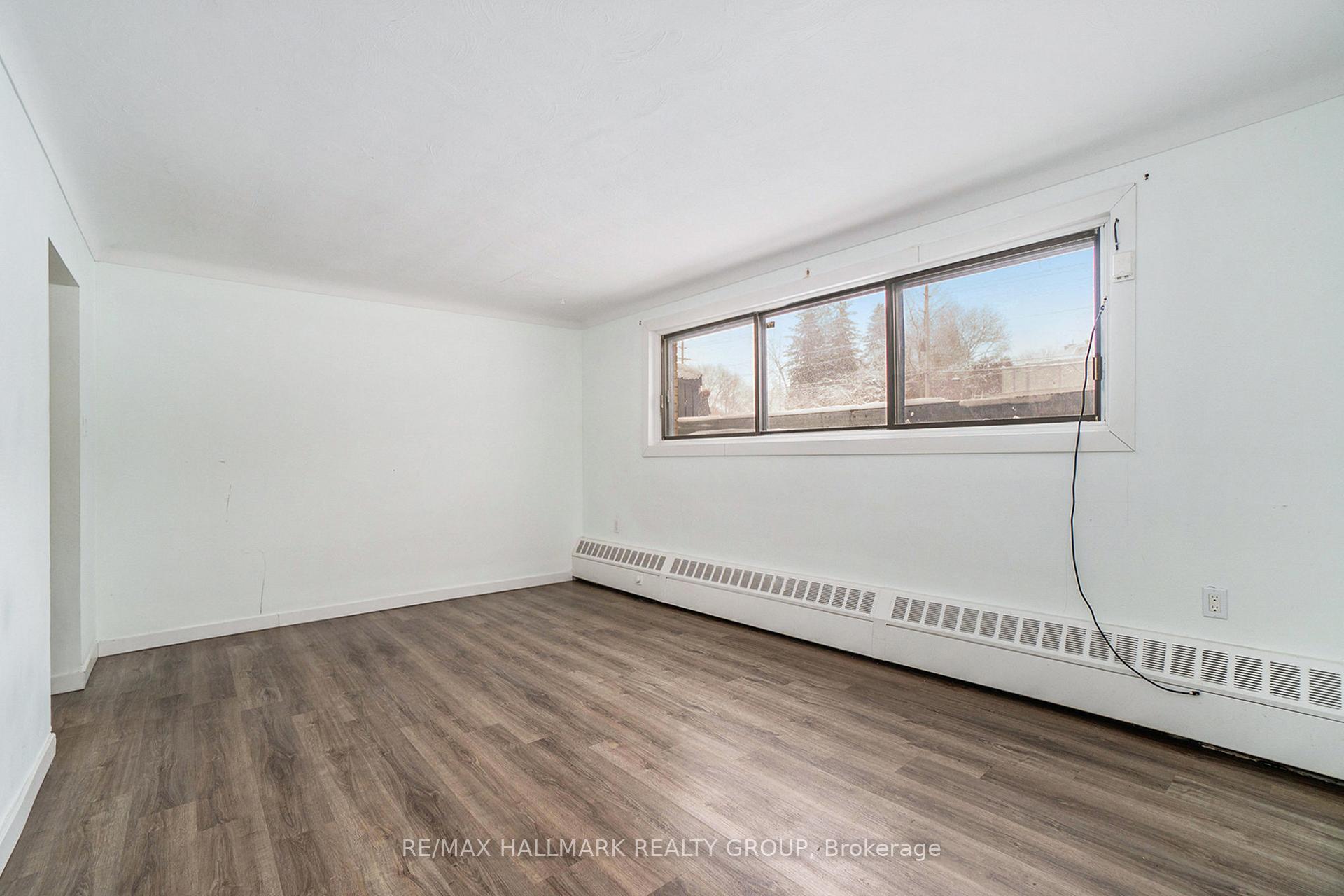 Photo 2 of Unit 1, 2295 Baseline Road, Ottawa, Queensway Terrace South/Ridgeview — HOMEH