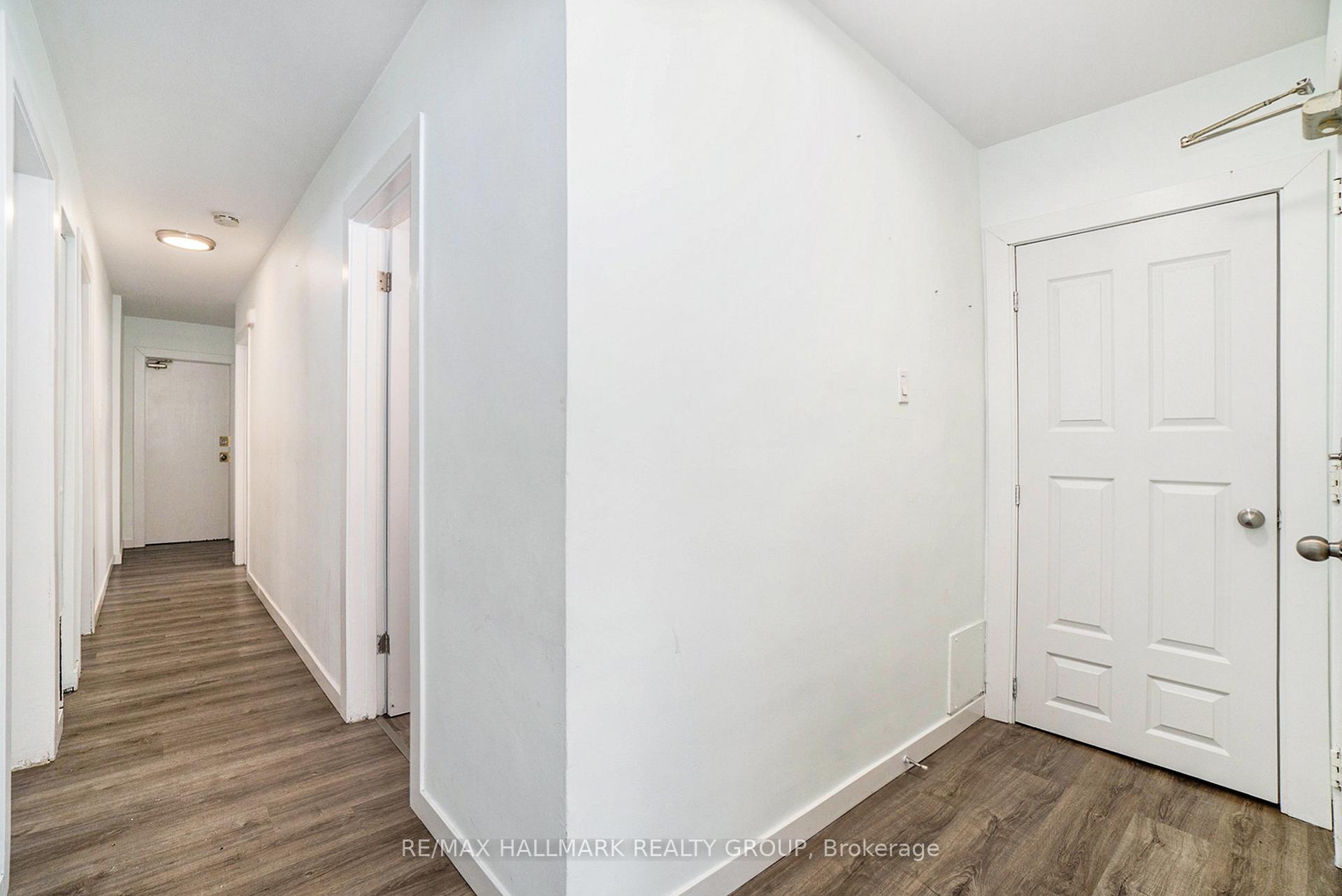 Photo 4 of Unit 1, 2295 Baseline Road, Ottawa, Queensway Terrace South/Ridgeview — HOMEH