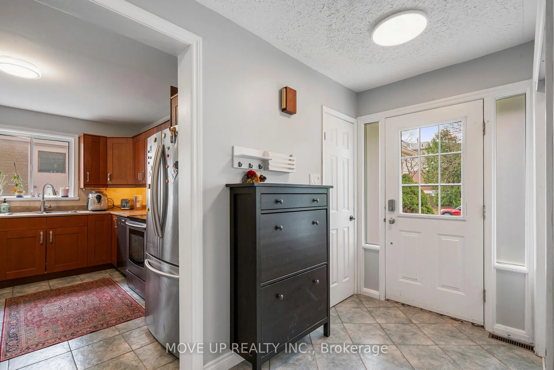 Photo 5 of 785 Pam Crescent, Newmarket, Huron Heights-Leslie Valley — HOMEH