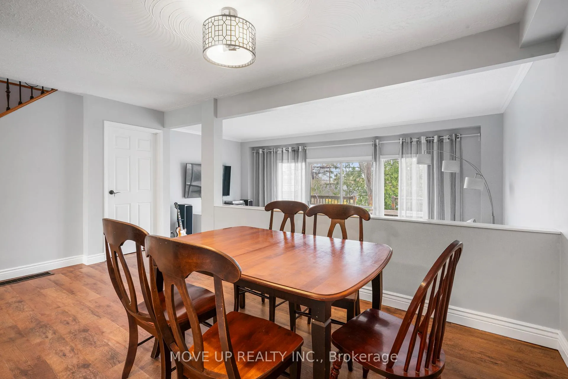 Photo 12 of 785 Pam Crescent, Newmarket, Huron Heights-Leslie Valley — HOMEH
