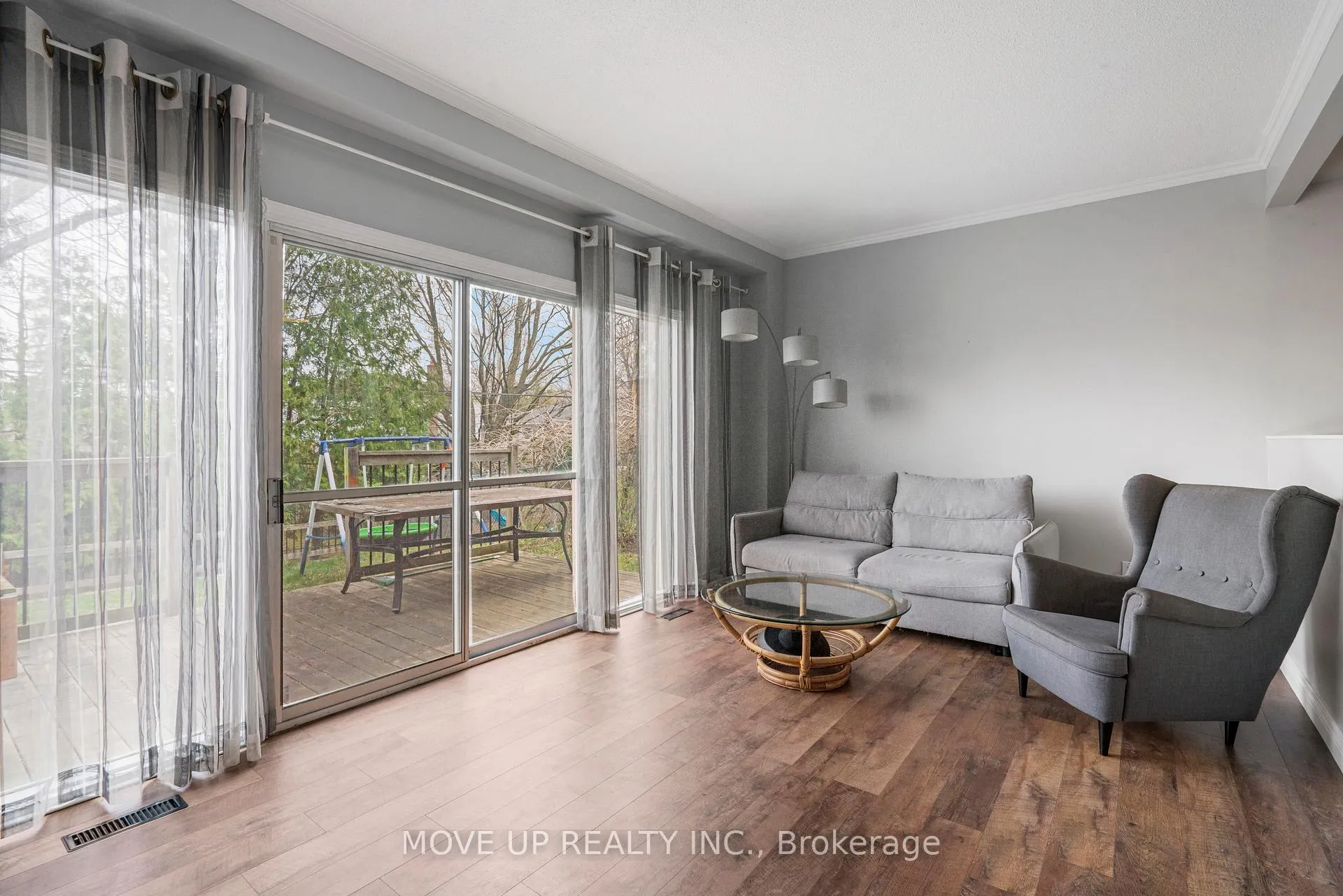 Photo 13 of 785 Pam Crescent, Newmarket, Huron Heights-Leslie Valley — HOMEH