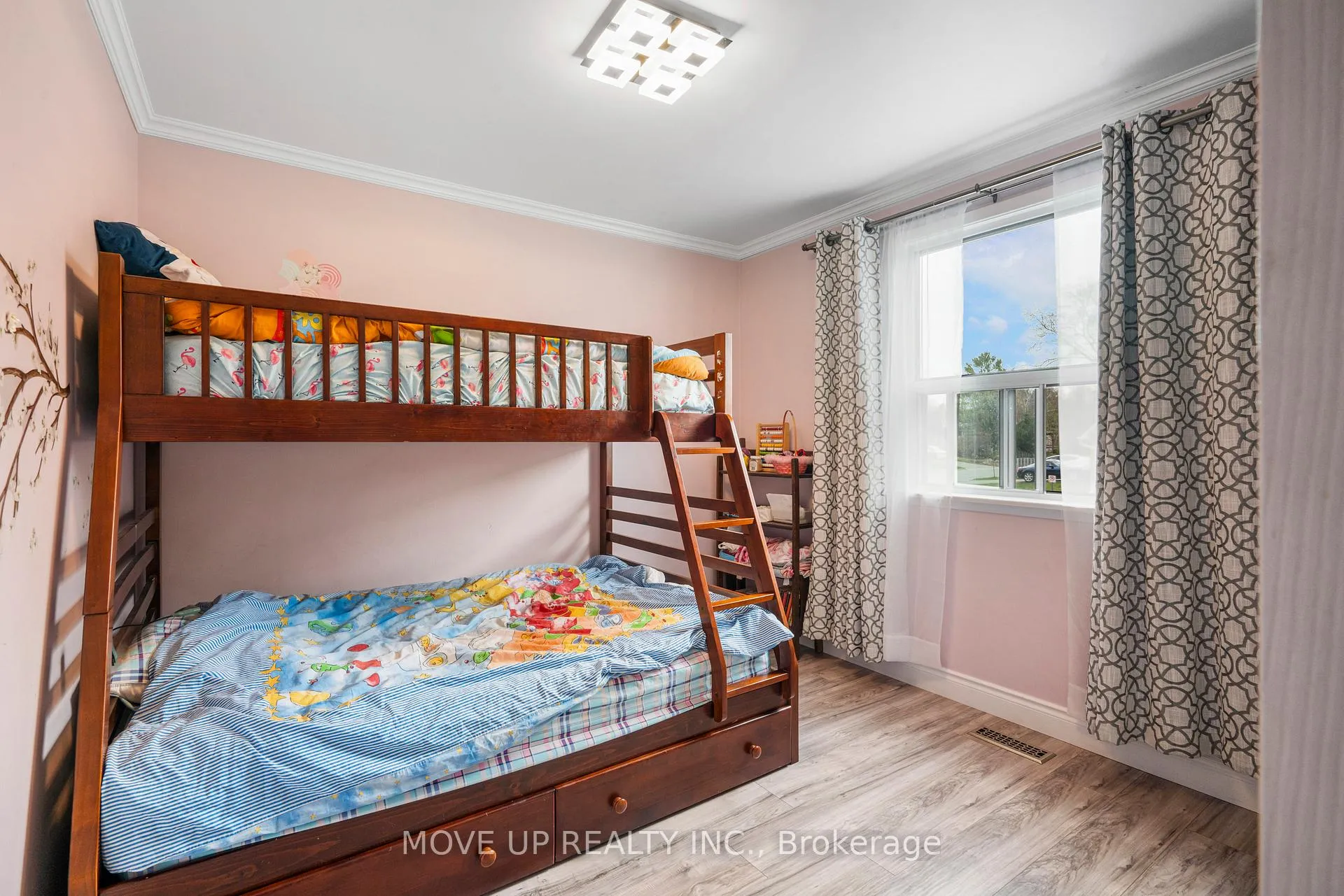 Photo 21 of 785 Pam Crescent, Newmarket, Huron Heights-Leslie Valley — HOMEH