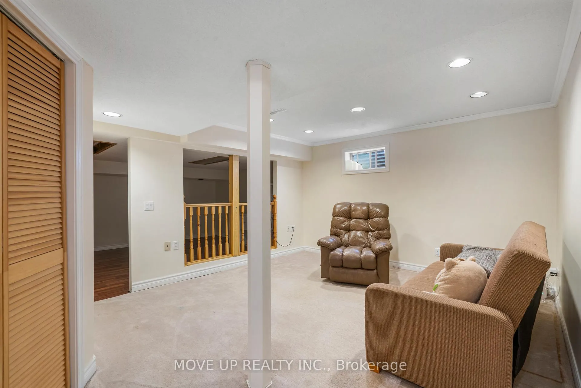Photo 23 of 785 Pam Crescent, Newmarket, Huron Heights-Leslie Valley — HOMEH