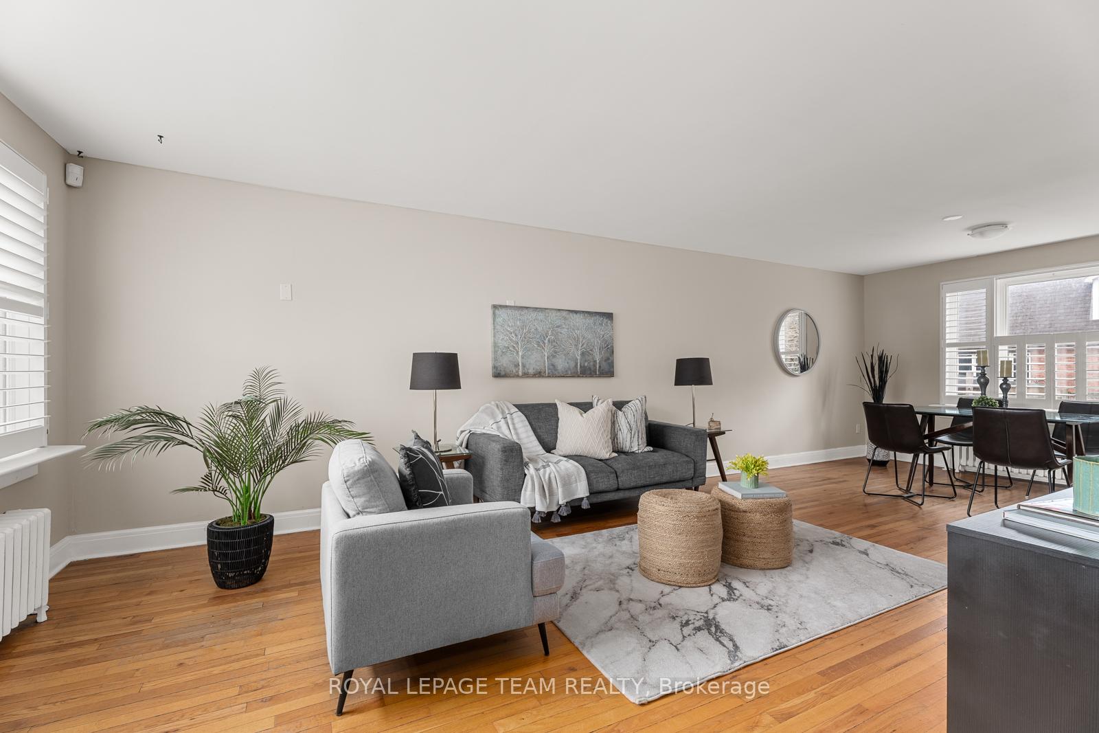 Photo 2 of 3 Elmdale Avenue, Ottawa, Lindenlea — HOMEH