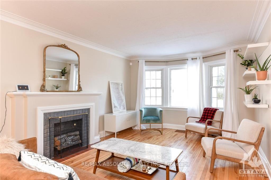 Photo 3 of 118 Ivy Crescent, Ottawa, Lindenlea — HOMEH