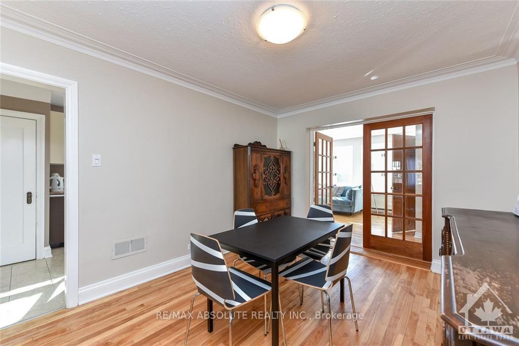 Photo 6 of 118 Ivy Crescent, Ottawa, Lindenlea — HOMEH